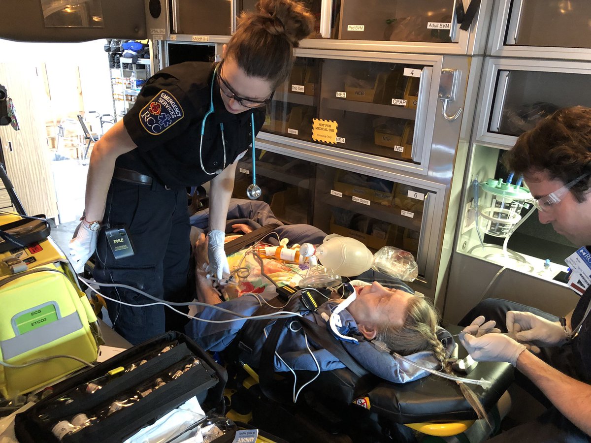 echosimulation's tweet photo. Thrilled to partner with #roguecommunitycollege as they welcome their new @Lifecast_Body family into their facility! #paramedics in full training https://t.co/dqdmewYYFy