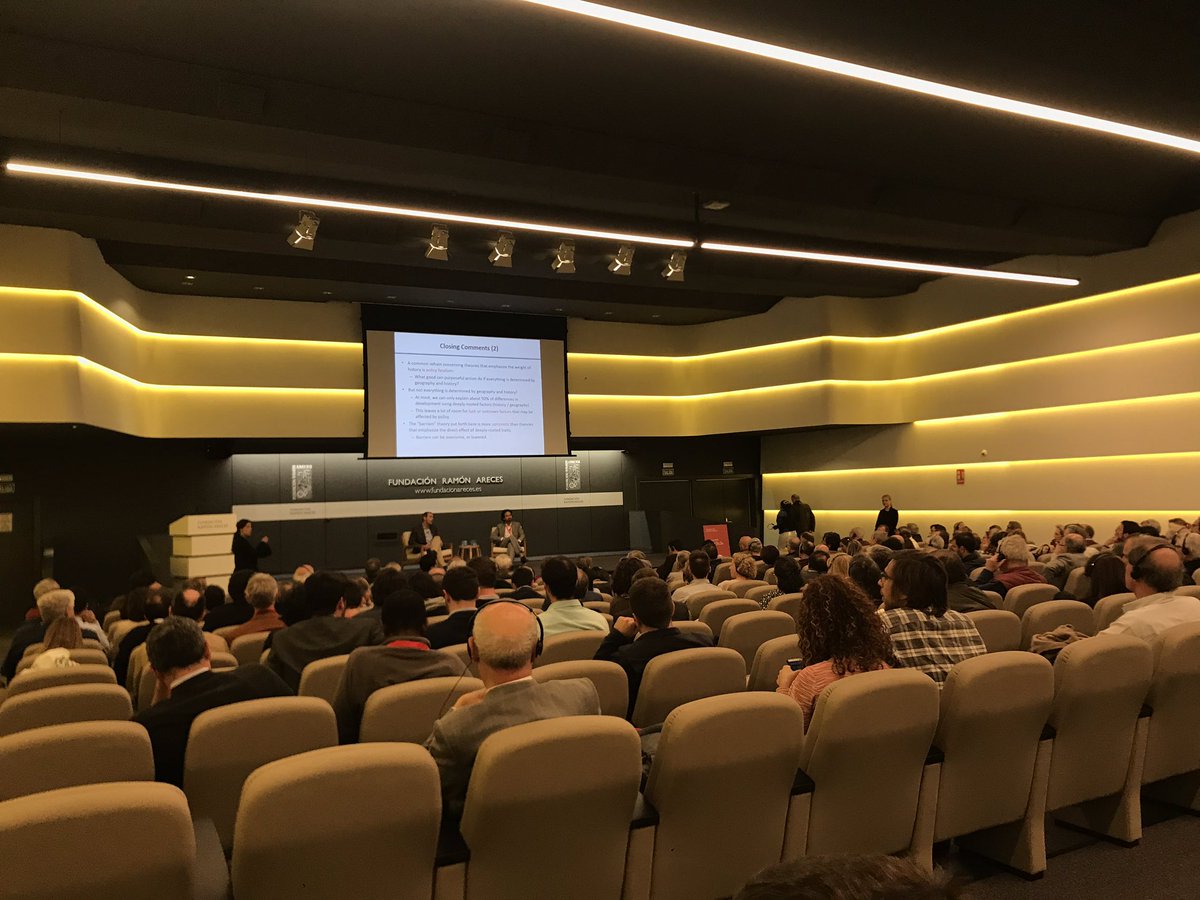 The debate starts now moderated by  @j_fgomes. The first question is on how Japan fits into his model, being so geographically and culturally distant to Western nations.