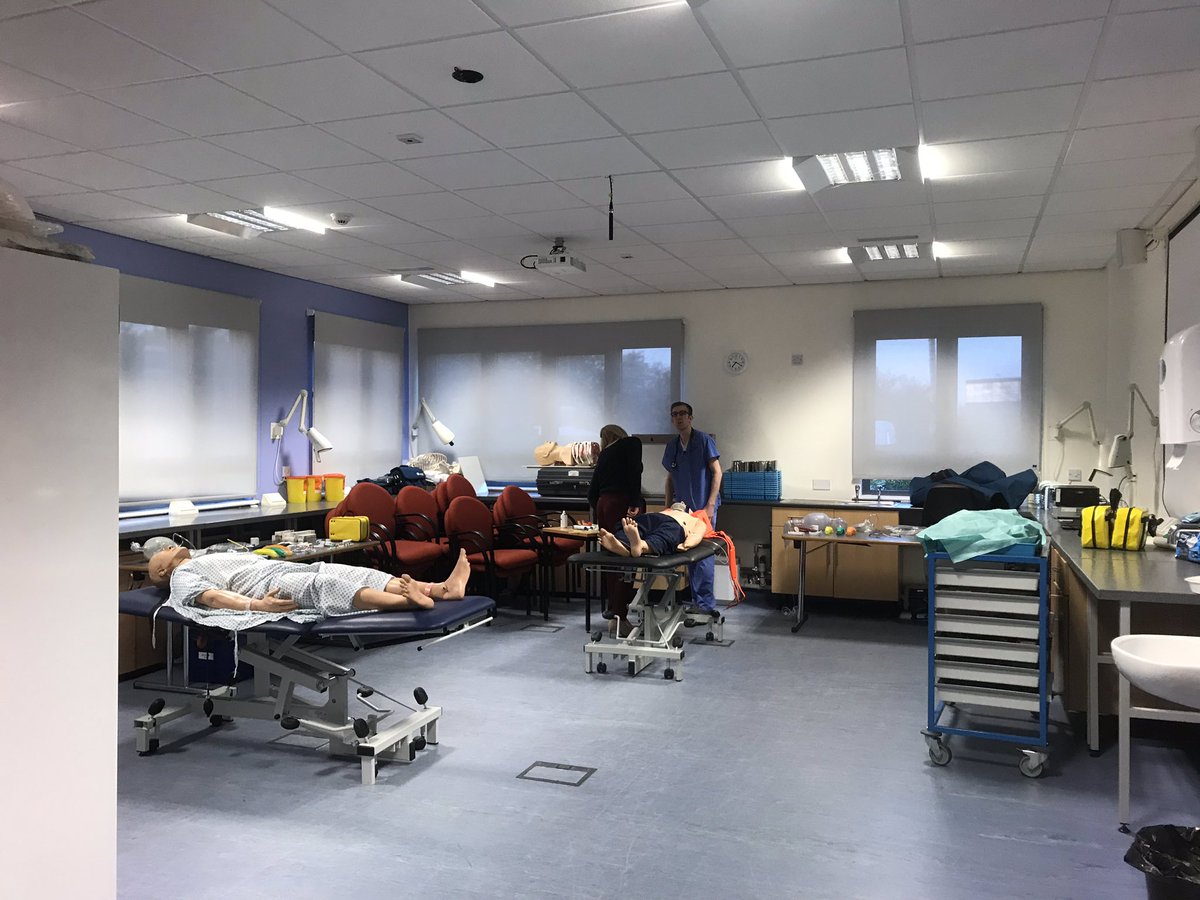 mrmike7151573's tweet photo. The evenings stations from team anaesthetics from @YorkTeachingNHS at the #YCBLC @teaandmedals @drpjdickinson @scarrescue https://t.co/uaVaPqowjL