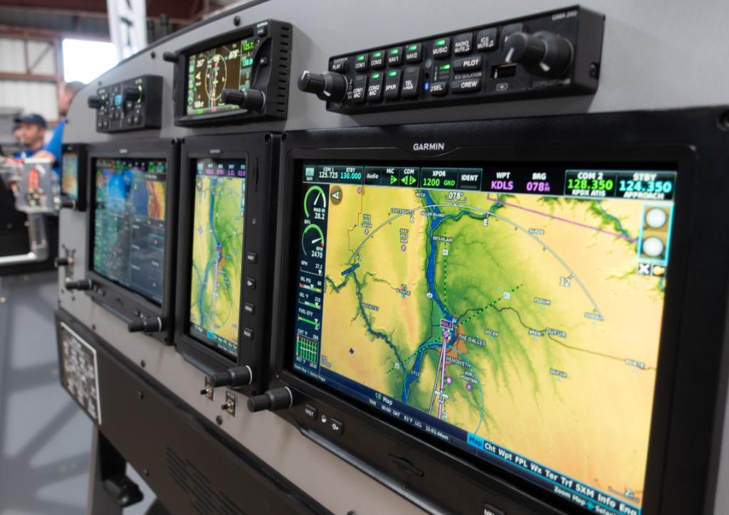 GarminAviation's tweet image. We're nearing the halfway point of @SunnFunFlyIn 2019. Have you seen our latest #avionics yet? Visit with our experts in Hangar D and attend one of our seminars! #SNF19 #flyGarmin

Details » ms.spr.ly/6010T1fIK