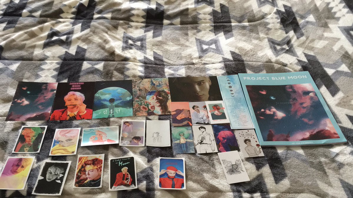Multi_Confirmed's tweet photo. My @BlueMoonArtists set arrived today and it’s all so beautiful I couldn’t help but tear up! Working with @pasteIchangkyun and @CheonsaChann has been a real honor and pleasure! A big thank you to all participants and customers! Jonghyun would be proud and grateful. Thank you 🙏 https://t.co/kYNZv3m3X2