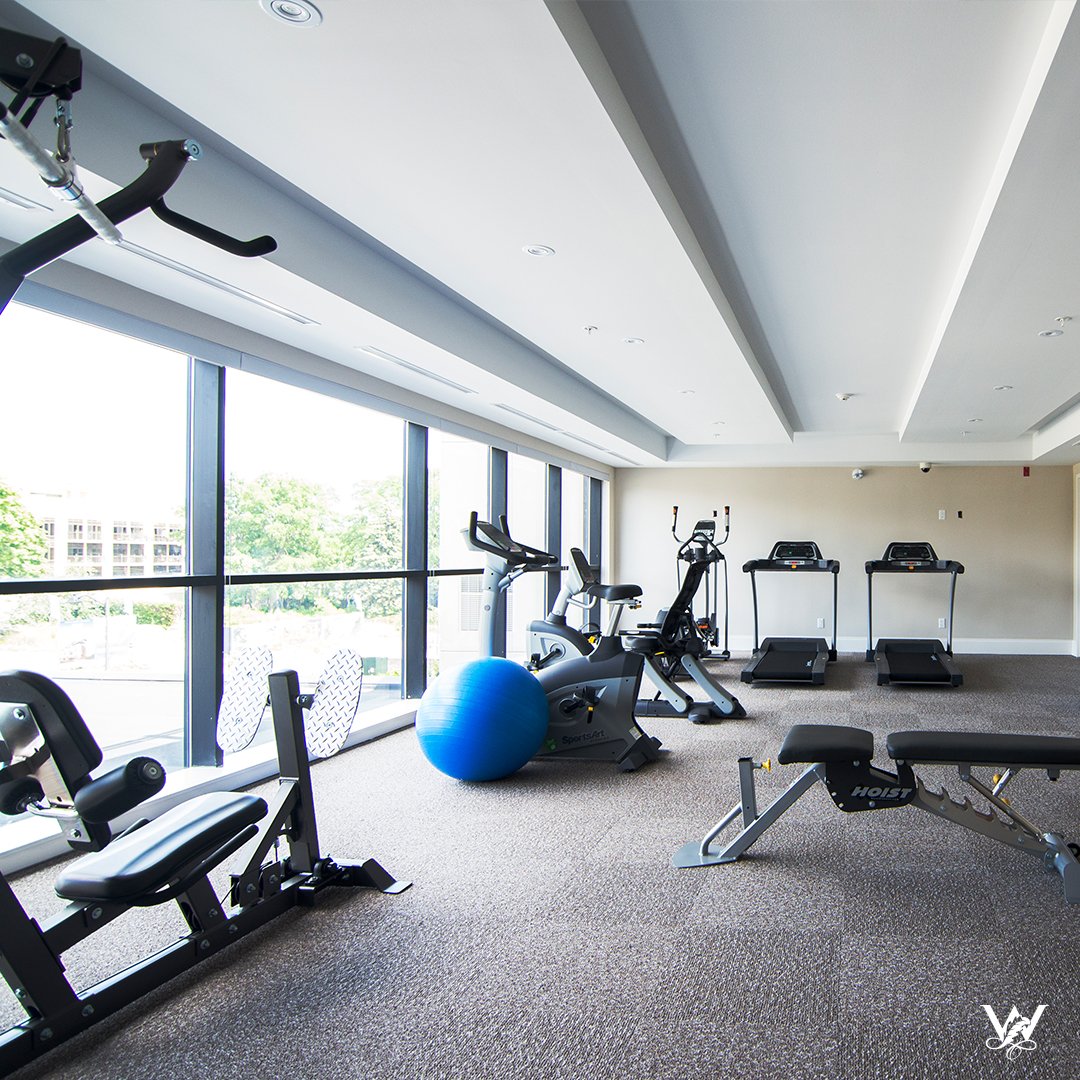 VDProperties's tweet image. We have so many great projects going! But they wouldn't be if it weren't for successful past projects like Wyndham Place in Oakville. 

Wyndham Place is done in VANDYK's signature finishes &amp;amp; inspired by Frank Llyod Wright.

#VANDYK #Oakville #tbt #vandyklegacy #condodesign