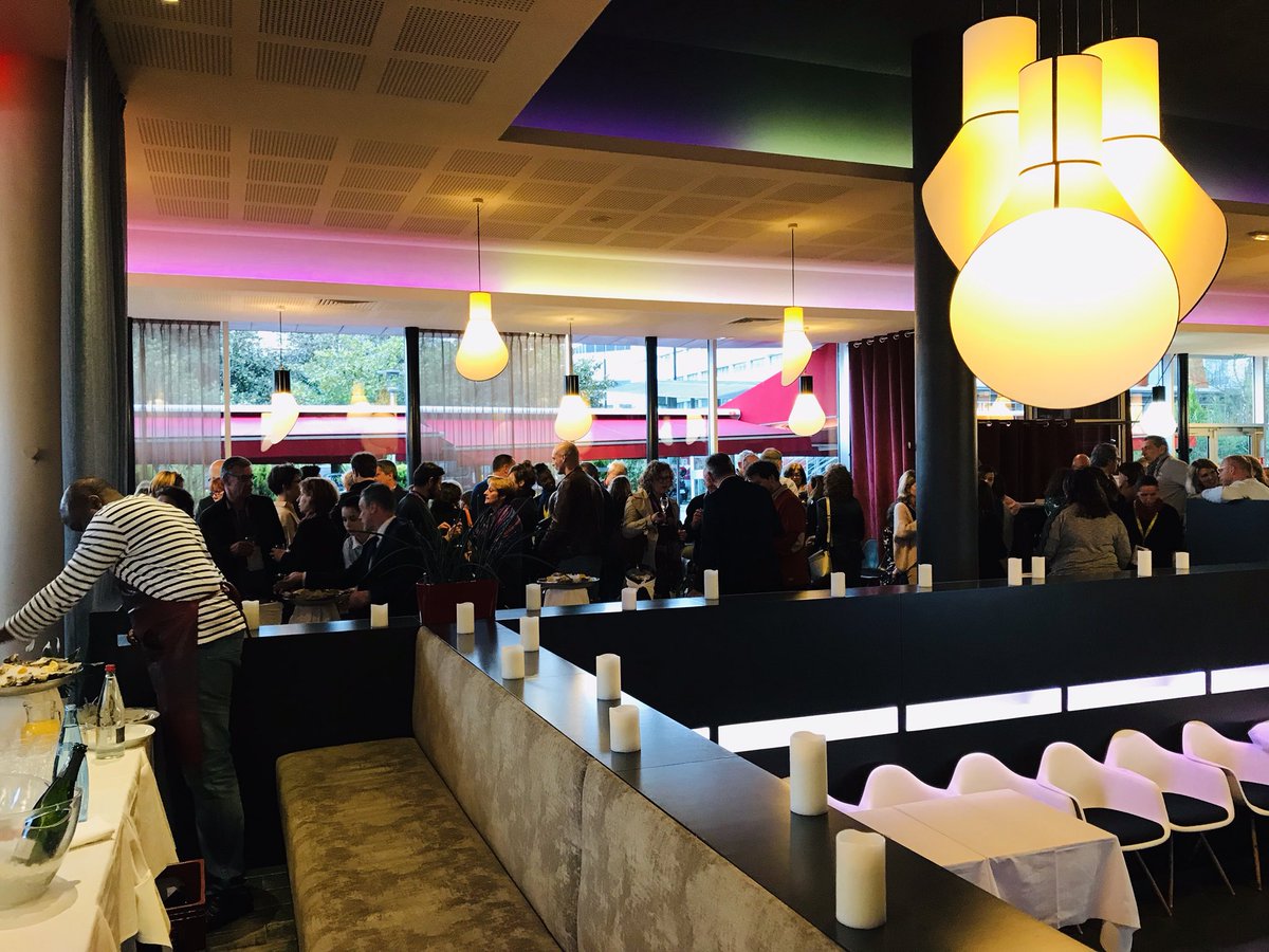 RESEAU_GERME's tweet photo. [Événement] #SemAnim2019 ! En direct de la soirée d’ouverture du Séminaire Animateurs🥂😉 Merci à toutes et tous pour votre présence ! https://t.co/UbCoRRIiZM