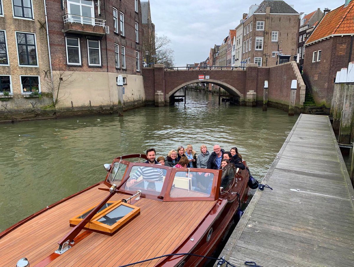 sibarone_'s tweet photo. Deze mooie foto maakte schipper Herman van der Graaf vorige week in de Leuvehaven ⚓️ #talamod #dordrecht #dordt #ibarone #oudstestadvanholland #zuidholland https://t.co/plZw77SQ5G