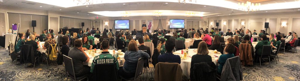 SKbrokers's tweet photo. A full house — more than 130 folks out for the second annual Saskatchewan Summit of Young Insurance Professionals in #YXE. Now up: Our luncheon keynote, @sskroughriders President &amp; CEO Craig Reynolds. https://t.co/NG8EsLv0hc