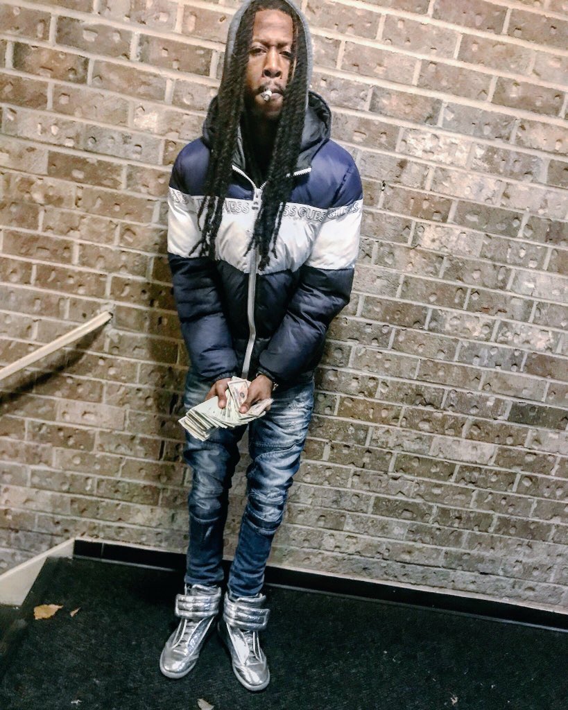 BiggStarrNigga's tweet photo. πI Read Da Defense Call A Qb Option!!!! #BiggStarrNigga #SOSGG #StackOrStarve #GettGwopp https://t.co/gdf56Qw25j