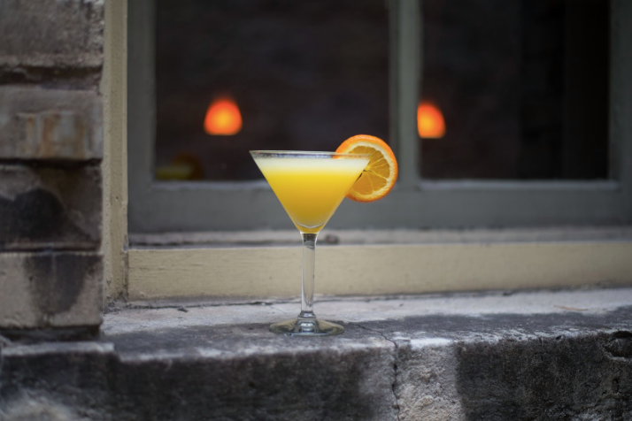 TanjiPatton's tweet photo. It’s #ThirstyThursday, so shake up your cocktail routine with this Blossoms-up Martini! Get the recipe from @ZincBistro here! https://t.co/uPu30sKuCU 📸: @KodyMelton
.
.
.
#goodtastetv #downtownsanantonio #cocktail #cocktaillover #cocktailpics #cocktails #blossomsup https://t.co/ubYmDxWiMl