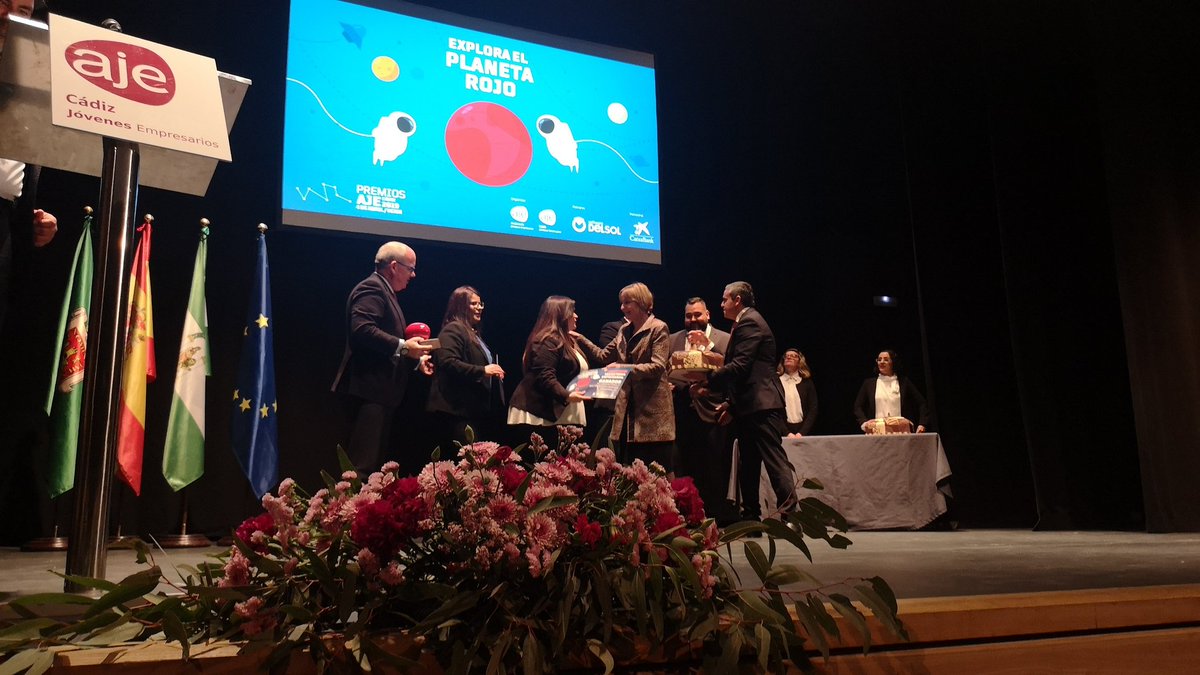 Y el ganador a la trayectoria empresarial #premiosajecadiz2019 es........ <a href="/AJECADIZ/">AJE CÁDIZ</a> <a href="/Aje_Andalucia/">AJE ANDALUCIA</a> <a href="/ceccadiz/">CEC</a>.............. Talleres Victoria.