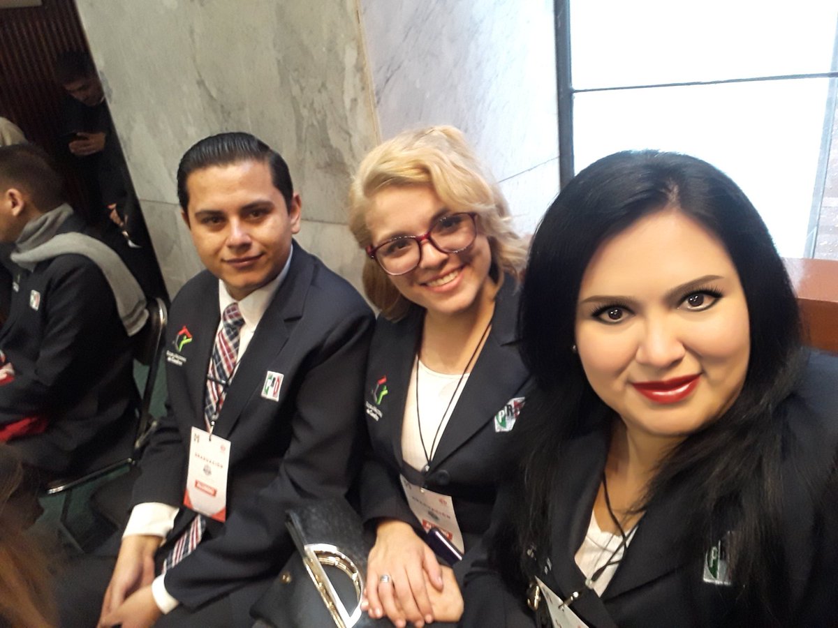 laura_celia's tweet photo. #ElVictoryEsENC @ENC_IRH @theWAPAS @Pospital @ferbayardo @PRI_Nacional
#4GENC #OrgulloENC
@CDEPRIMICH
¡Vamos por el premio! 🏆
Delegación Michoacán https://t.co/48XBl7Vt4o