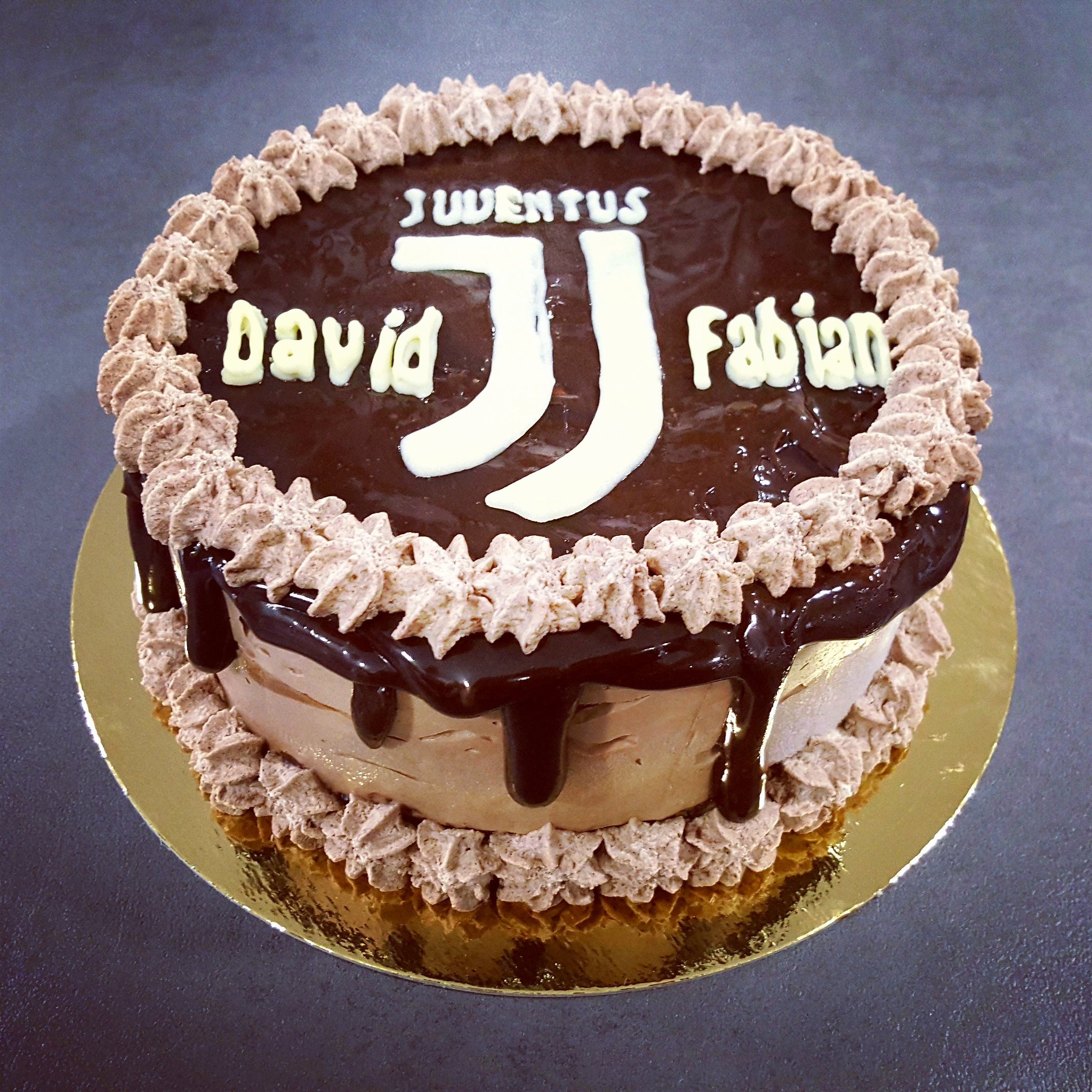 Clairement Chocolat Dripping Cake Aux Couleurs De La Juve Mousse Au Chocolat Gelee De Fraises Groseille Et Biscuit Noisettes Gateau Gateauanniversaire Cakes Drippingcake Patisserie Mousse Mousseauchocolat Gelee Clairement Chocolat Dripping Cake Aux Couleurs De La Juve Mousse Au Chocolat Gelee De Fraises Groseille Et Biscuit Noisettes Gateau Gateauanniversaire Cakes Drippingcake Patisserie Mousse Mousseauchocolat Gelee