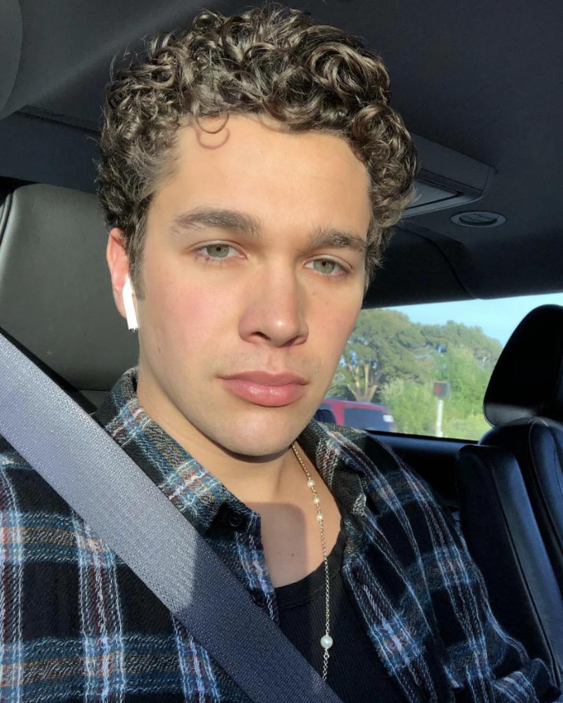 Happy birthday Austin Mahone!  [ : ] 