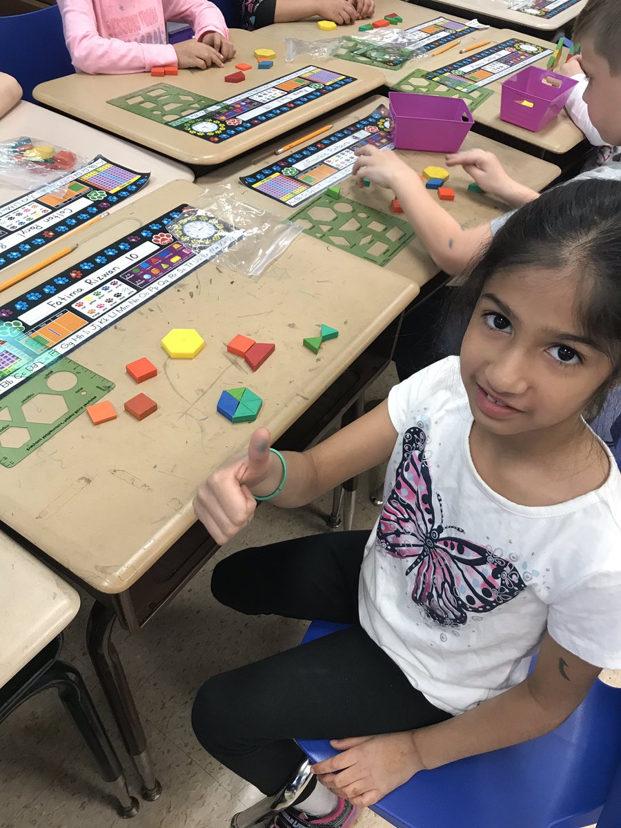 Polakowskiclass's tweet photo. Using pattern blocks to make composite shapes. #weare44#madison44 https://t.co/zGLqhvwuQa