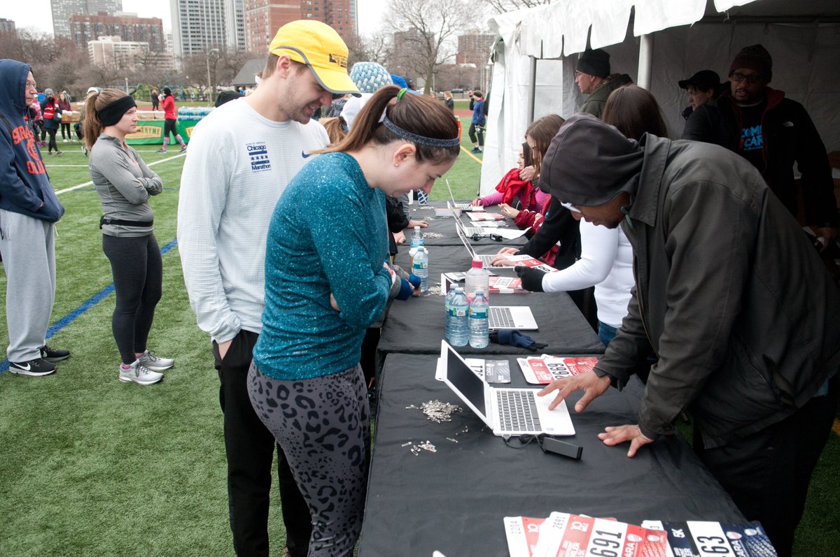 CARARuns's tweet image. Volunteers! We need you. Check out all of our #volunteer opportunities with our @Wintrust Lakefront 10 Miler and 5K on April 13th: ow.ly/X9r950nF0oe  #LF10