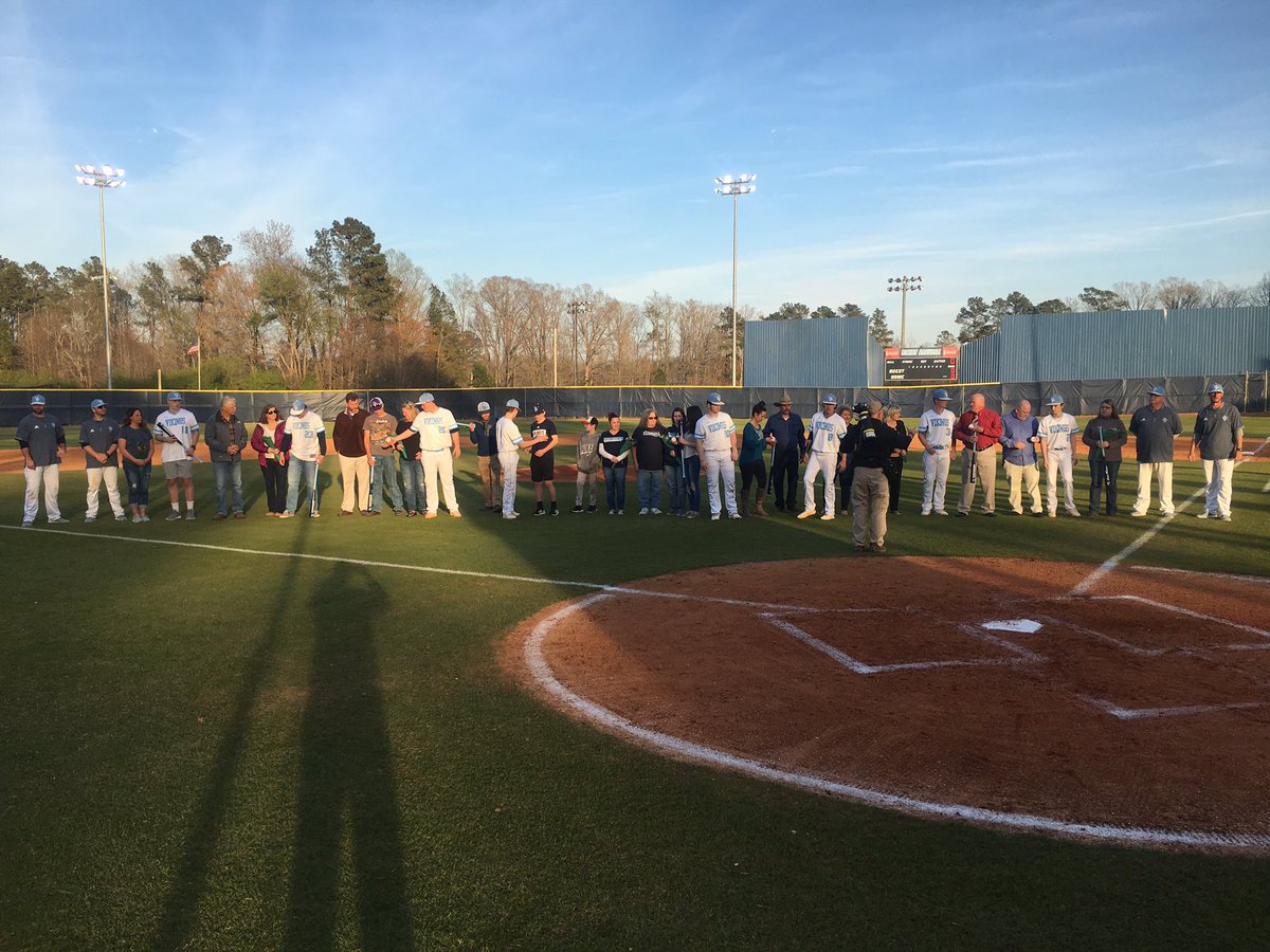 ChingChingSA's tweet photo. Great crowd last night for Union Pines Baseball Senior Night! Thanks for supporting these wonderful student athletes!
#UPBaseball
#KeepGrinding
#VikingStrong
#ChingChing https://t.co/oD4dnjYvpM