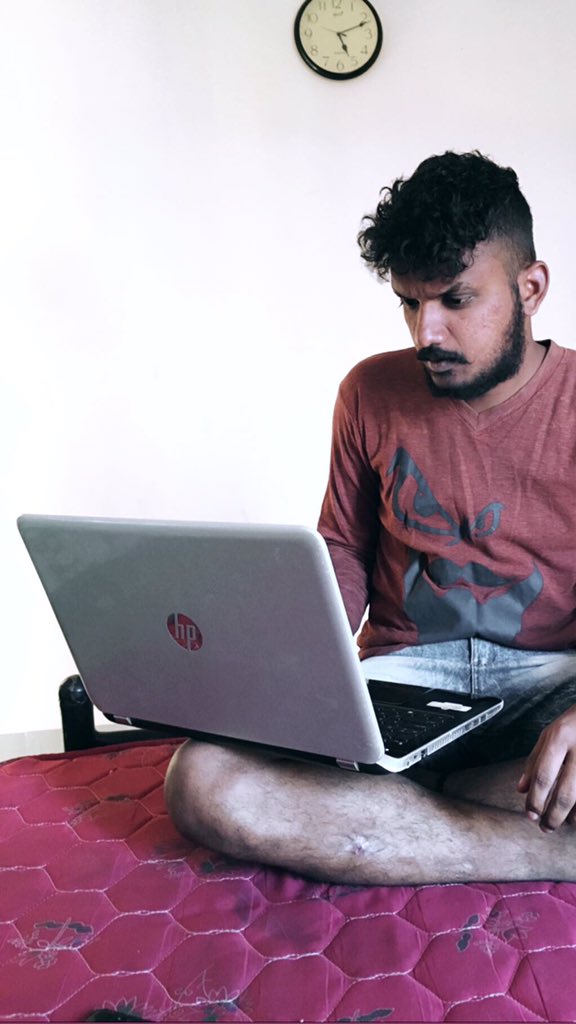 pranawprasanth's tweet photo. Waiting one perfect mail👨‍💻 #vbstyle #simple https://t.co/amYKXVXhEw