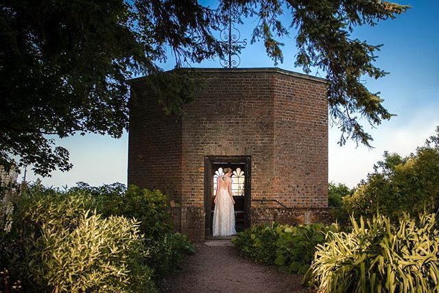 Throwback to this beautiful shoot at <a href="/dunstercastlent/">Dunster Castle</a> with @parhamhousebrides and <a href="/margotbridal/">MargotBridal</a> - so excited to have this shoot featured recently in Your Bristol and Somerset wedding #throwbackthursday #tbt #bridalshoot 
Model <a href="/bel/">Bel</a>.shaw 
MUA @janedare68 … ift.tt/2Ie5XqH