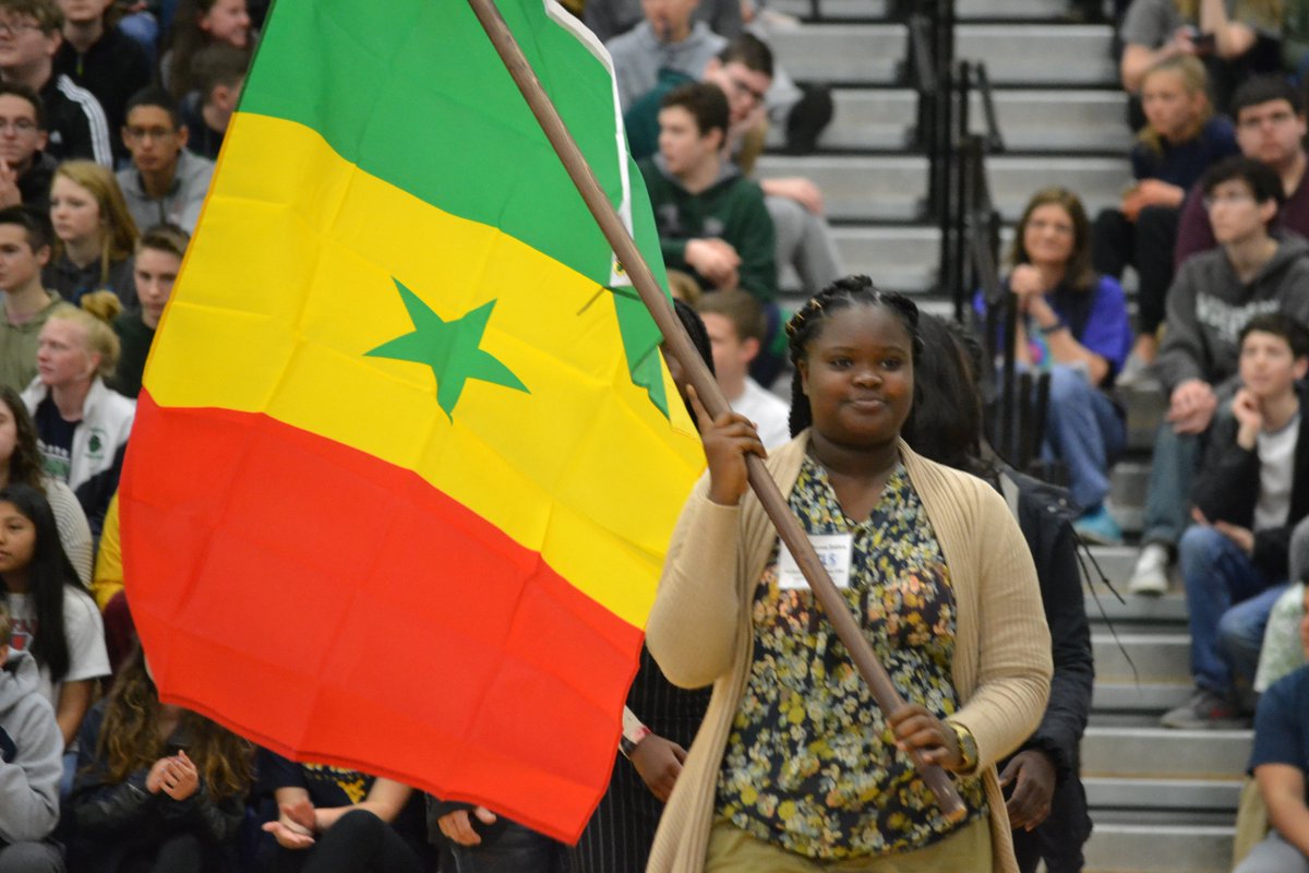 LCPSOfficial's tweet photo. International Youth Summit Opens, https://t.co/hY8ZCVvtLy #LCPS #Loudoun https://t.co/JhDogZnSgT