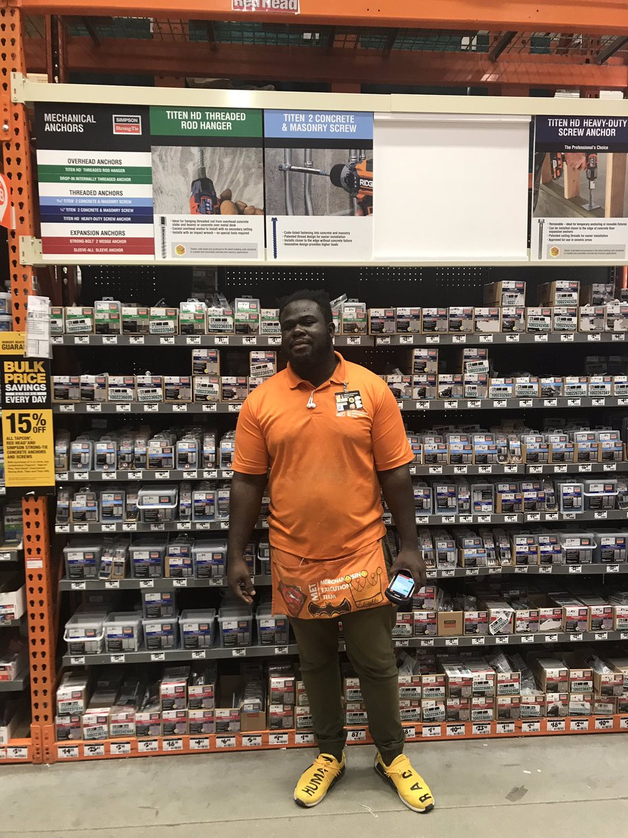 MET2747's tweet photo. Pierre gets another MET Challenge bay packed out and ready for customers. @AngelaPPearson1 https://t.co/foLkssnpeR
