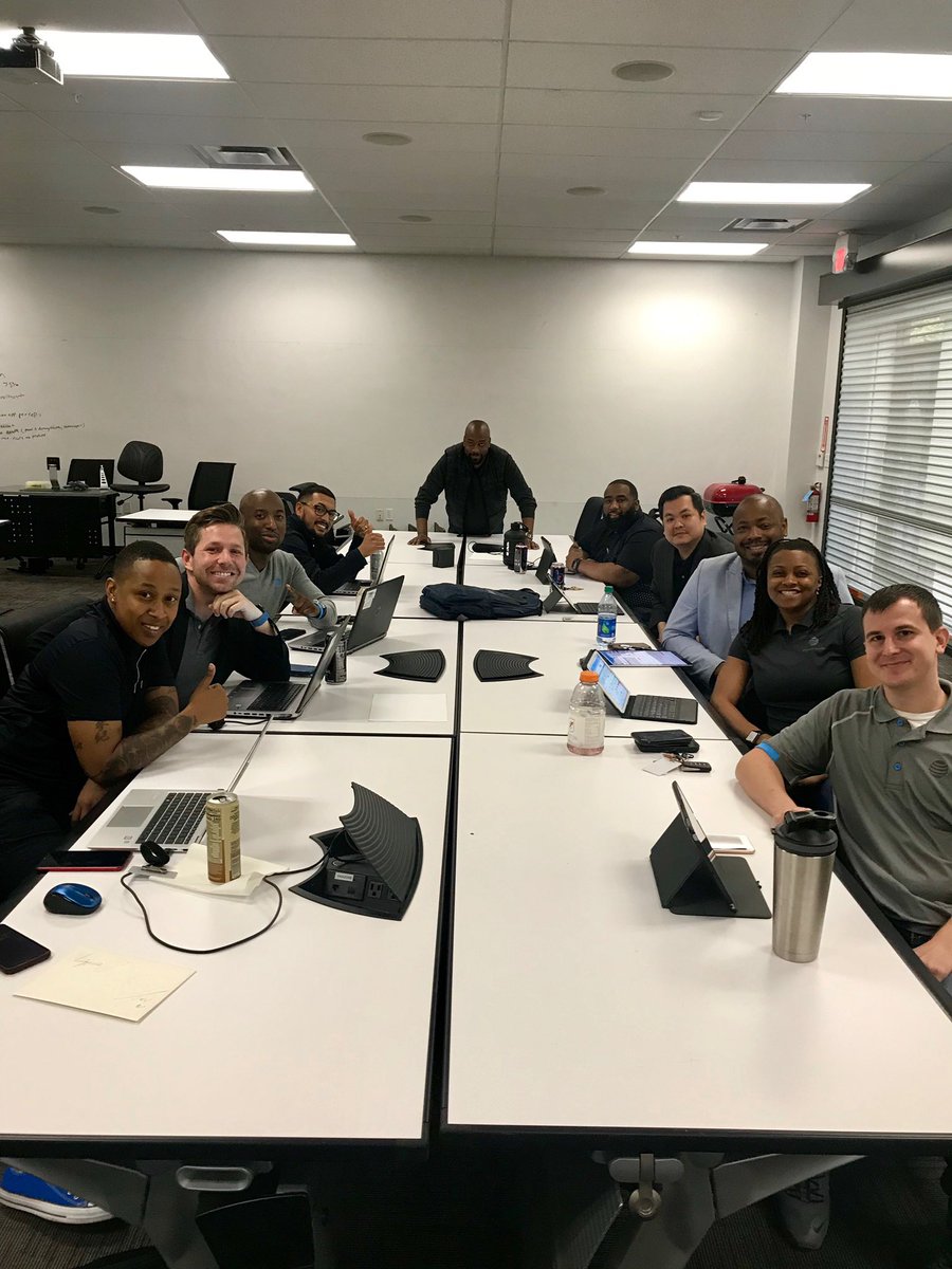 CR_ProTech's tweet photo. What fun day spending time with Tia Hill and her store managers! Looking for big things from this team! #connectedandprotected #attsimplesetup @THILL0810 @LisaKLuff https://t.co/3bxVMnyNiq