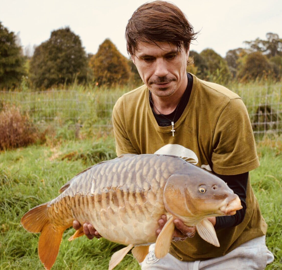 alicampbell1980's tweet photo. Probably my most enjoyable carp for the manor pond. Not the biggest but and stunner all the same #ccmooreuk #fullyscaled #manorpond #lookback #stunner https://t.co/MCdonjXLgi