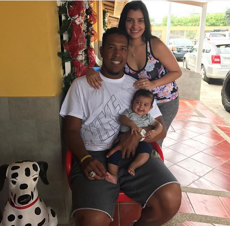 Salvador Perez on X: #TBT 😍👪👶  / X