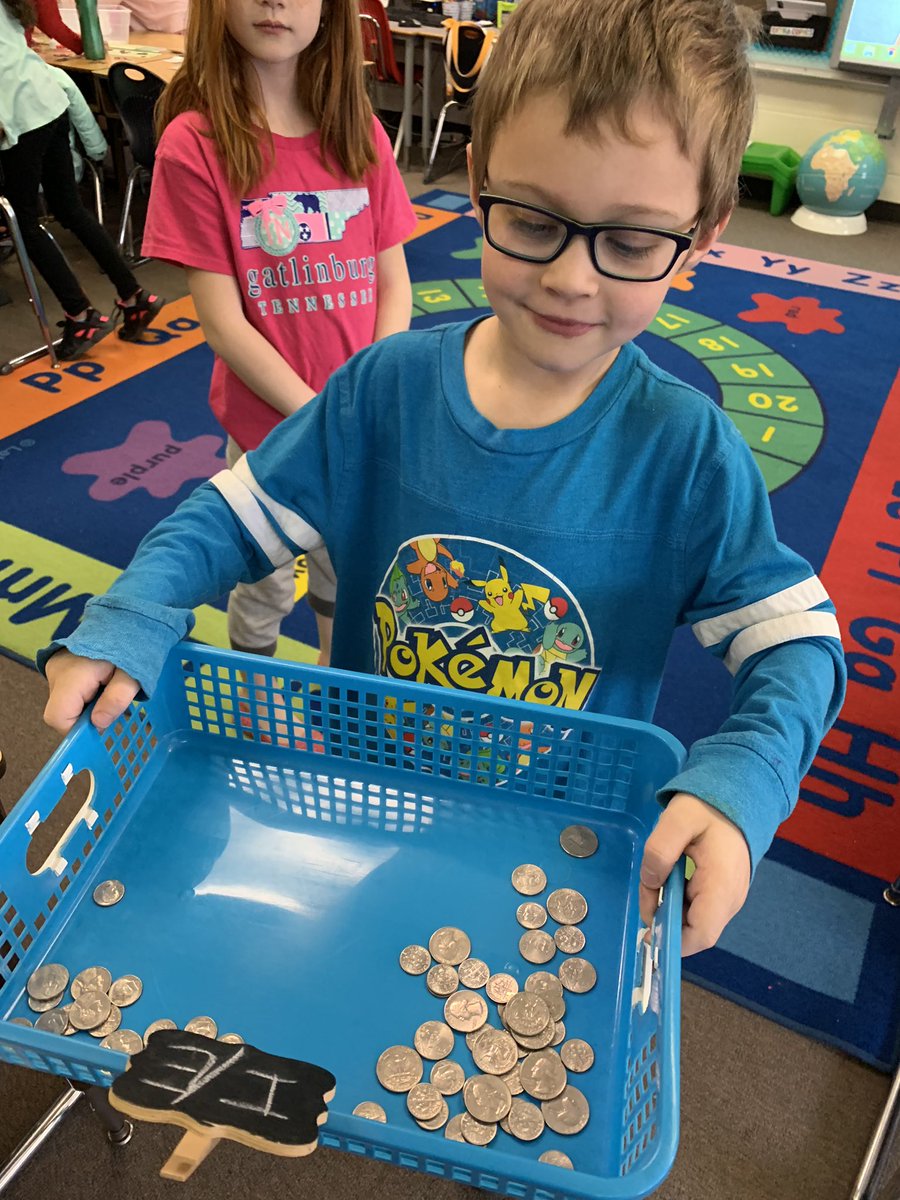 MissBoehmCES's tweet photo. We are sorting coins and counting up groups of 10 pennies to count our coin wars money! We are happy to support Feed My Starving Children and practice coins. @JimLangBGCS https://t.co/2uxdIalJaN