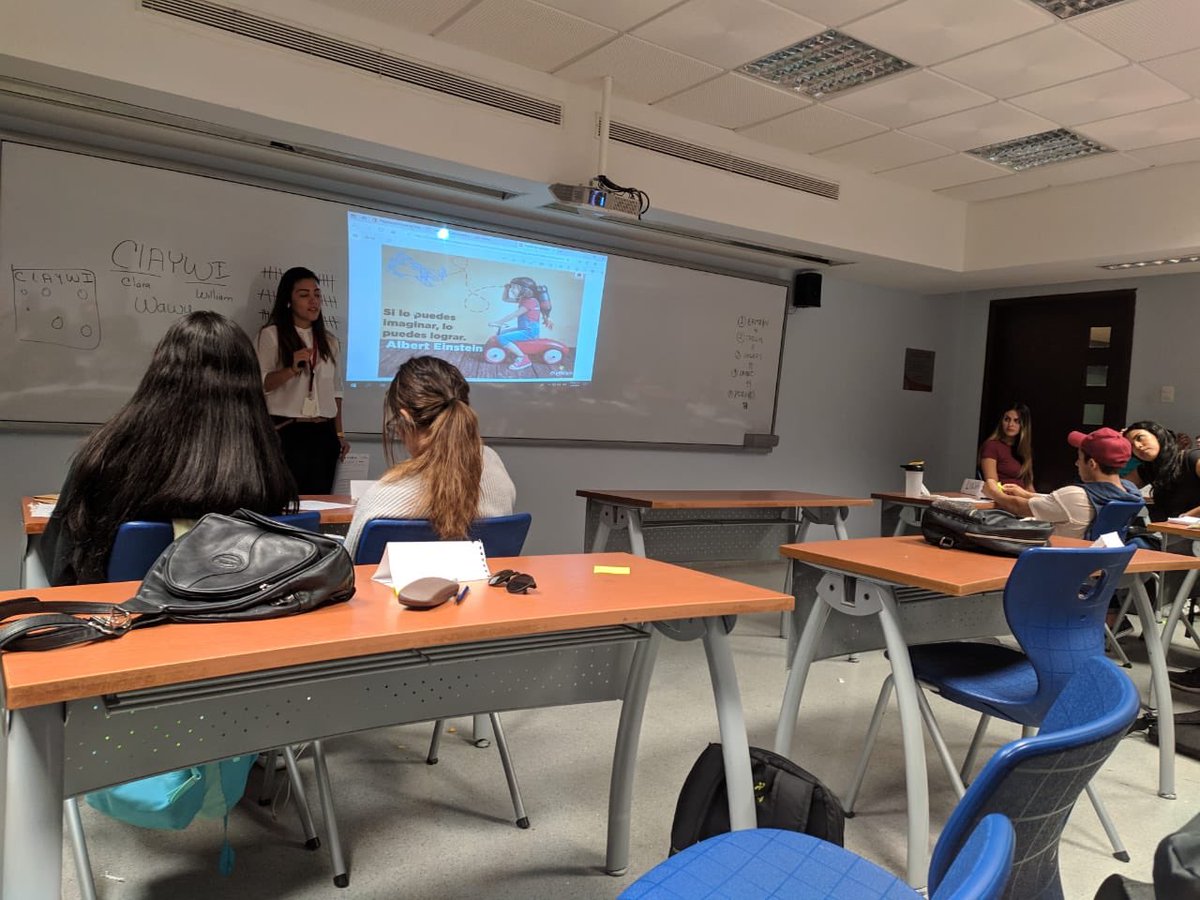 cortes___'s tweet photo. Ayer en #DiálogosdeMarketing, @WawyDiaz nos desafió a no ponerle límites a nuestros sueños y nos retó a imaginar y a crear, para demostrarnos que si podemos hacerlo si lo intentamos. @lidacabrera @FeriaComUN @ComSocUN https://t.co/rnt7dOIVIB