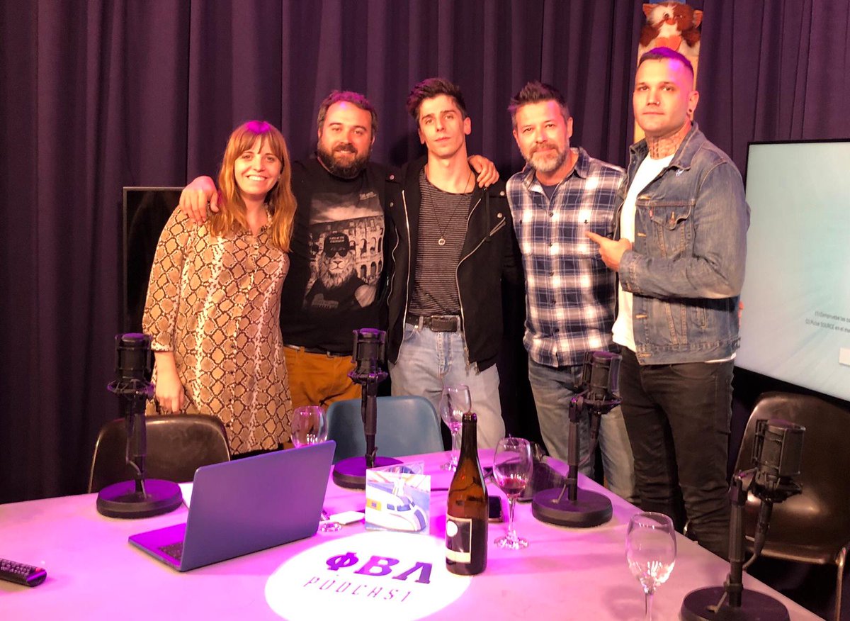 Los Teloneros x09 | Diego <a href="/Discolaspalmera/">Disco las palmeras!</a> y @Ventiuno_music

Vuelve el podcast de la gente que invierte más tiempo en sus playlist de Spotify que en la declaración de la renta. Con <a href="/_Queque_/">(ɴᴏ sᴏʏ) Quequé</a>, <a href="/asidesastre/">Ana Medina</a> y <a href="/miguelmartinpui/">Miguel Martin</a>.

Disponible aquí:
👉 Fanlink.to/Teloneros