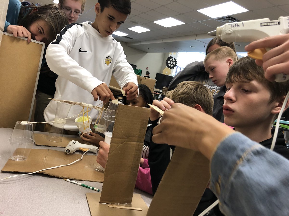 lanekgriffin's tweet photo. The hot glue station is a happening place today in #TheLearningCommons!
@dms_tcboe students love #creating! https://t.co/dbxneJPGuy