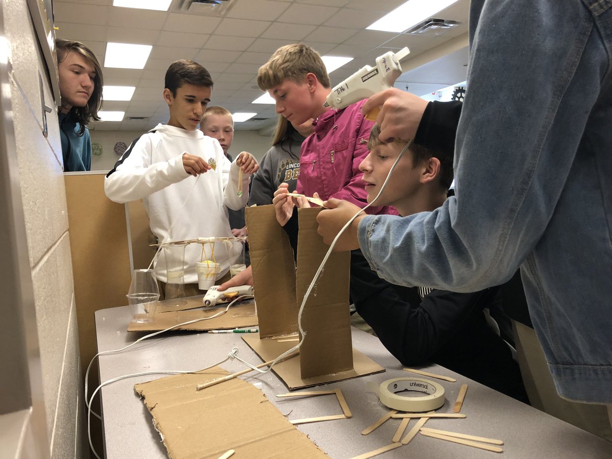 lanekgriffin's tweet photo. The hot glue station is a happening place today in #TheLearningCommons!
@dms_tcboe students love #creating! https://t.co/dbxneJPGuy