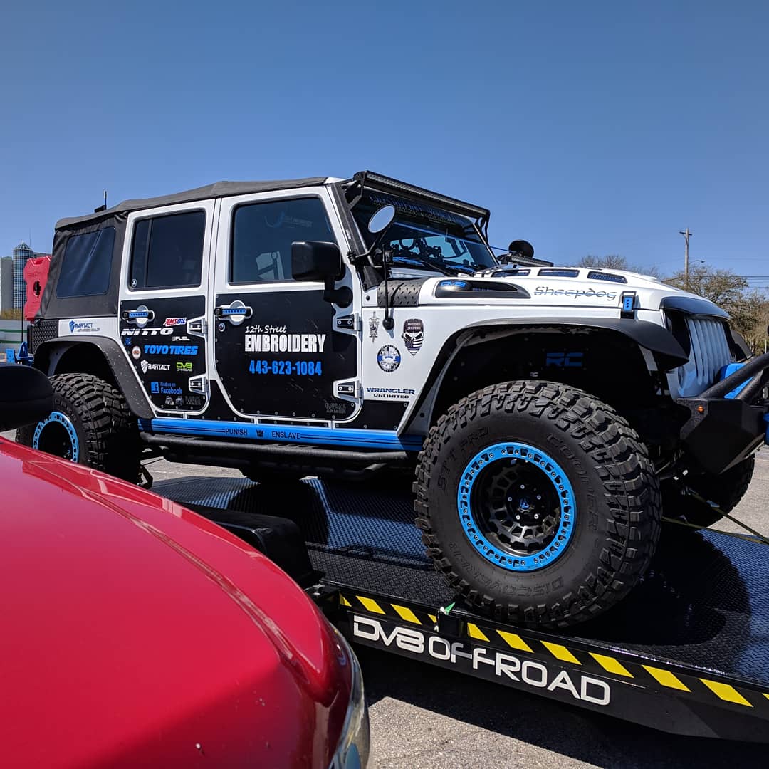 mymetalmadness's tweet photo. Look who we found on the road to the Myrtle Beach Jeep Jam!! ππ
#myrtlebeachjeepjam #12thstreetembroidery #hitchyaride #mymetalmadness #chlevercraft #hitchcover #footpegs #sidemirrors #novibrationmirror #jeepproducts #jeepaccessories https://t.co/2CpBkCjFmZ