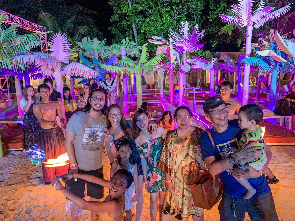 llorDezz's tweet photo. This place makes us super
Hา-Aา-Pา-Pา-Yา! ๐ค๐ป๐๐ป๐ฅฐโฅ๏ธ #AthaliaZuleyka6thBdayBash #SummerSpirit2019 #TataKahulugan #TeamMeaning https://t.co/upu57eOWRT