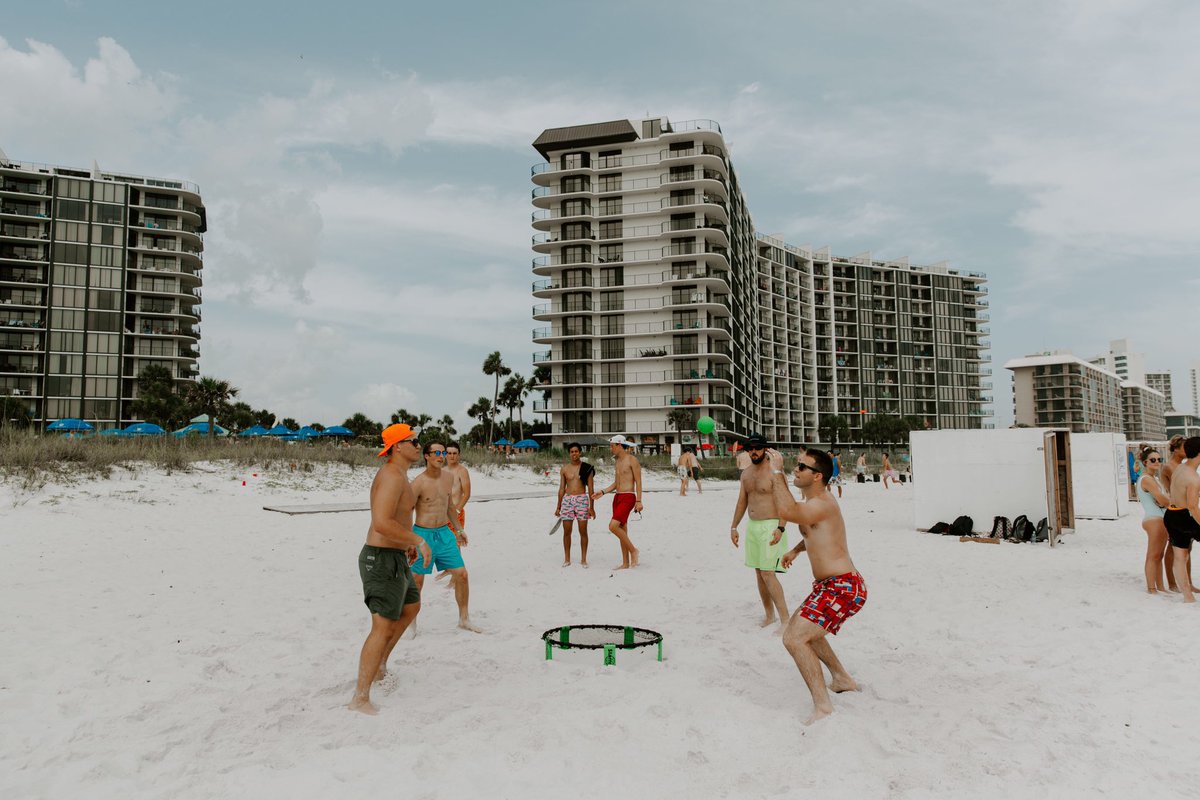 WCinsideout's tweet image. Have you signed up for THE WALK yet?! You don’t want to miss 5 days at the beach with your best friends! 🌴🌊 Here is the registration link: insideoutstudents.org/thewalk