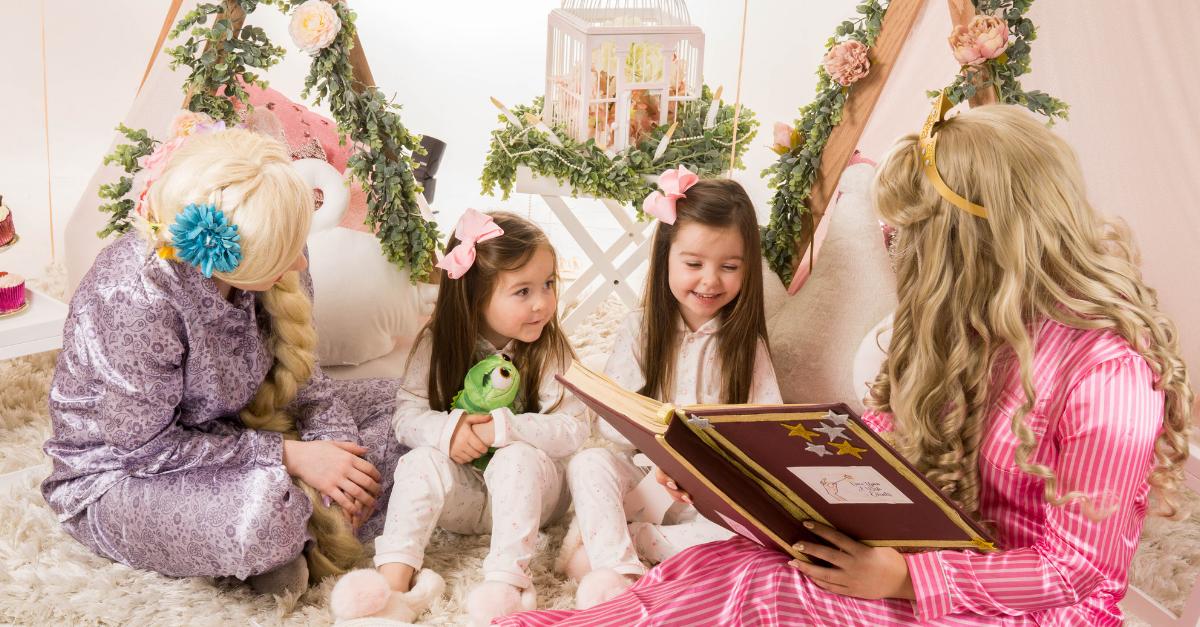 My_T_Wells's tweet photo. . @OUAwishevents and Glamp Unders have teamed up this Easter to host the ultimate Princess Slumber Party at @Salomons_Venue on Friday 12th April! Read all about it here: https://t.co/5oQcQWwWLl #TunbridgeWells #MyTunbridgeWells https://t.co/ng77X9yn89