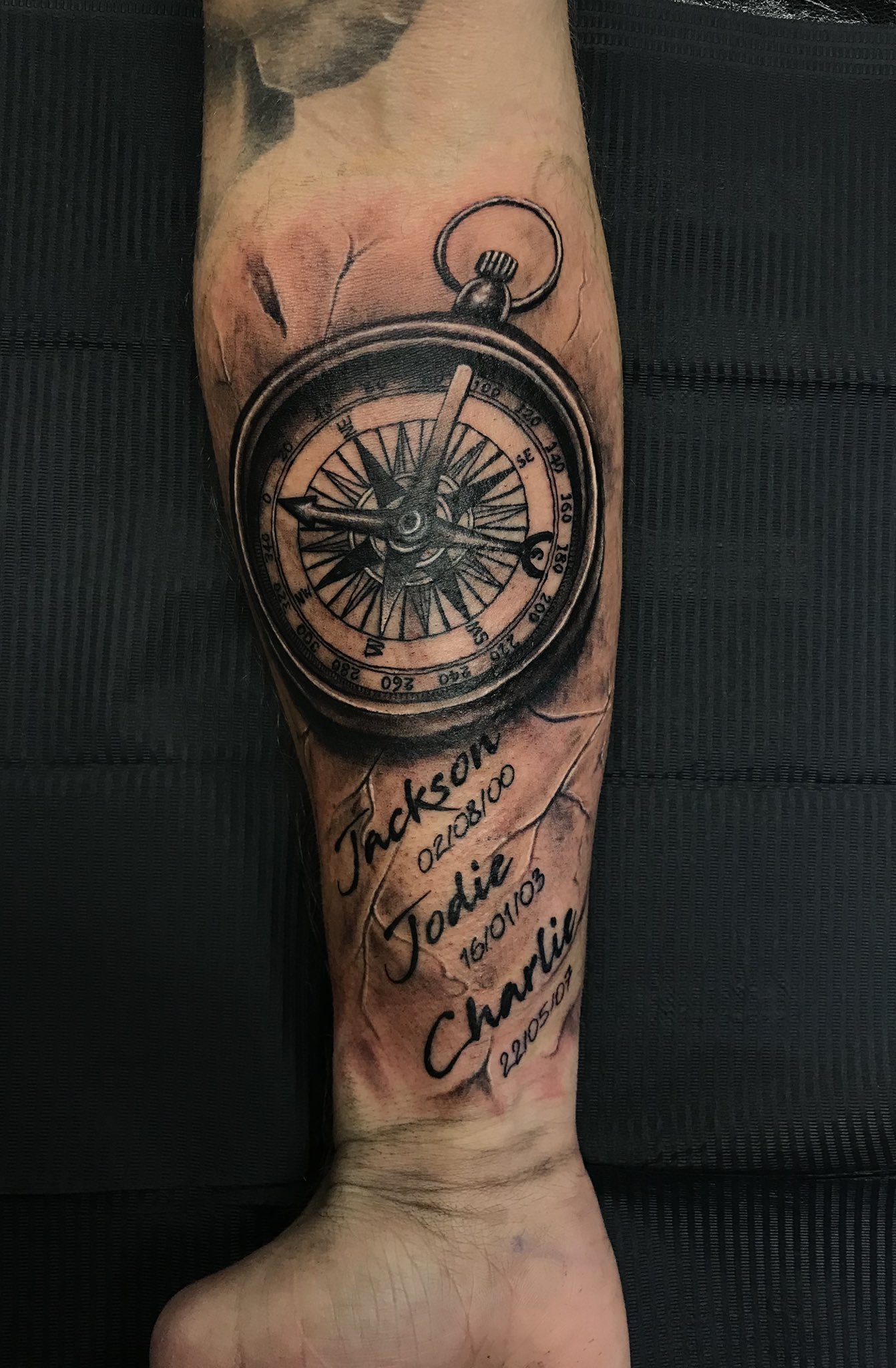 inner-arm-name-tattoos-for-guys