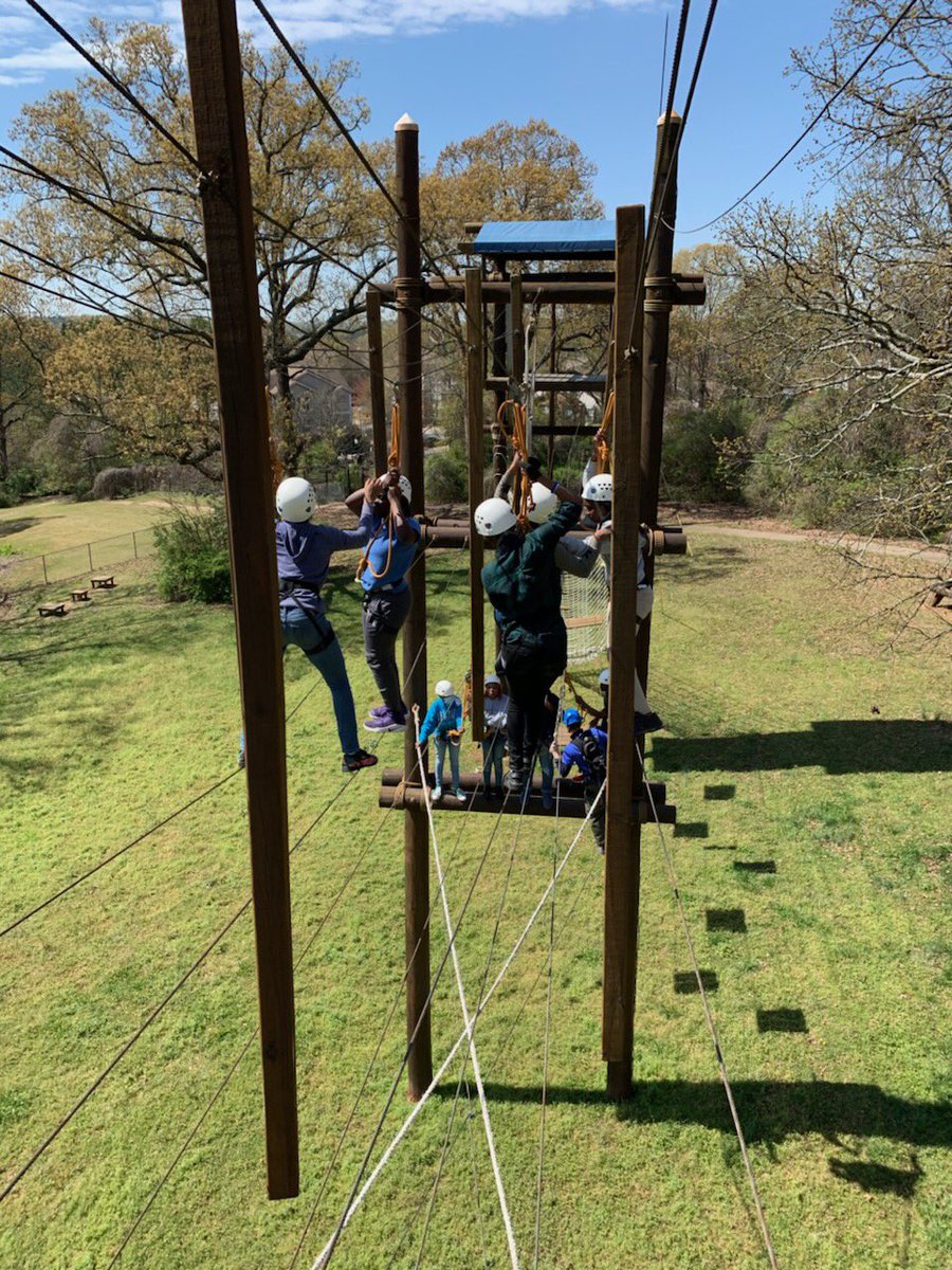 americanexplore's tweet photo. #TBT to last Saturday with @outwardboundatlanta! We love a good challenge. 💪🏽🧗🏽‍♀️ #AEscholars #2022 #OBA #Teamwork https://t.co/AcBlGM9CSK