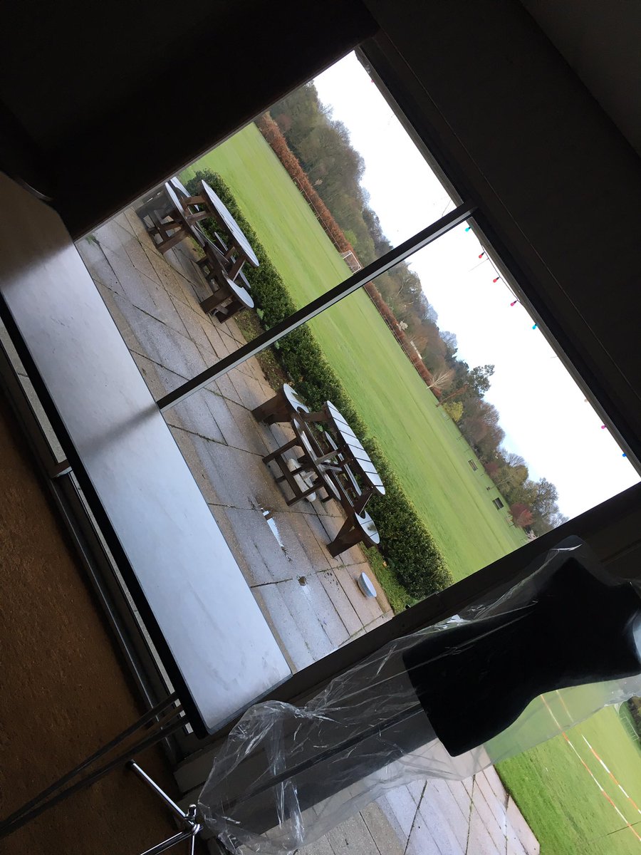 C_CBoutique's tweet photo. Setting the room up #prompopupshop #finchampstead #sportsclub 4-8pm #friday5th https://t.co/XtcnTsu12Z
