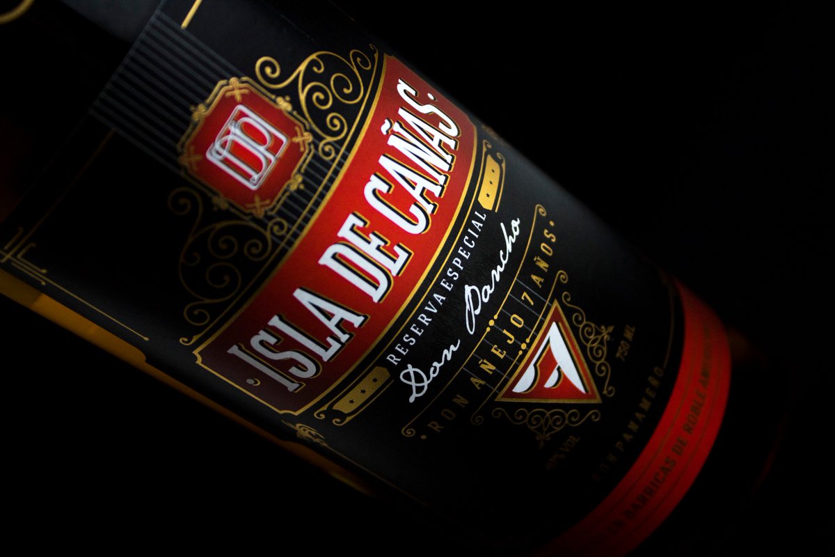 BPSGLASS's tweet image. Another project by BPSGLASS...
RON ISLA DE CAÑAS 
Spicy, golden, with a delicate sweet flavor, notes of vanilla, spices and caramel. The finish is soft, velvety with a fine bitter note.

bps.com.pa / info@bps.com.pa / +507 308 56 00
#rum #packaging #design #bottles