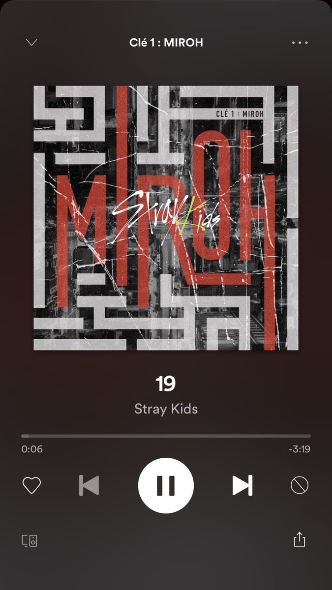 sofskz's tweet photo. @sungieflower @MilkAndKookys #STREAMMIROH bubs #StrayKidsFirstWin https://t.co/JLPKJAADTT