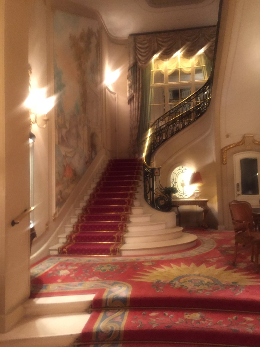 officialKEMAR's tweet photo. Had a meeting at @theritzlondon today. 

Was blown away by the decadence low key lol 😂 https://t.co/pi7supcyOa