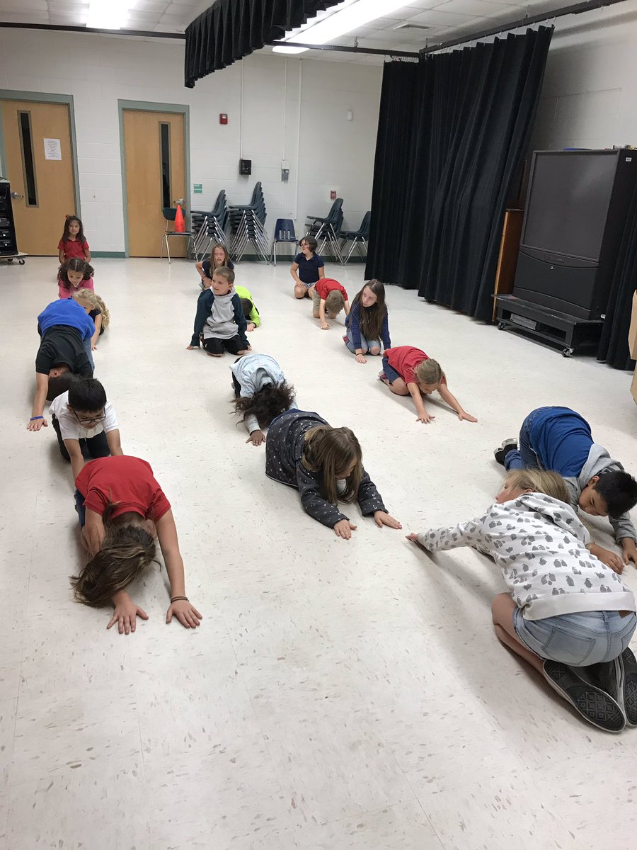 AmberLiebler's tweet photo. Relaxing yoga during this stressful week 🧘🏽‍♀️ #FSA #freedomvcs #freedomvcsEDEP https://t.co/3OVkOwQJ5G