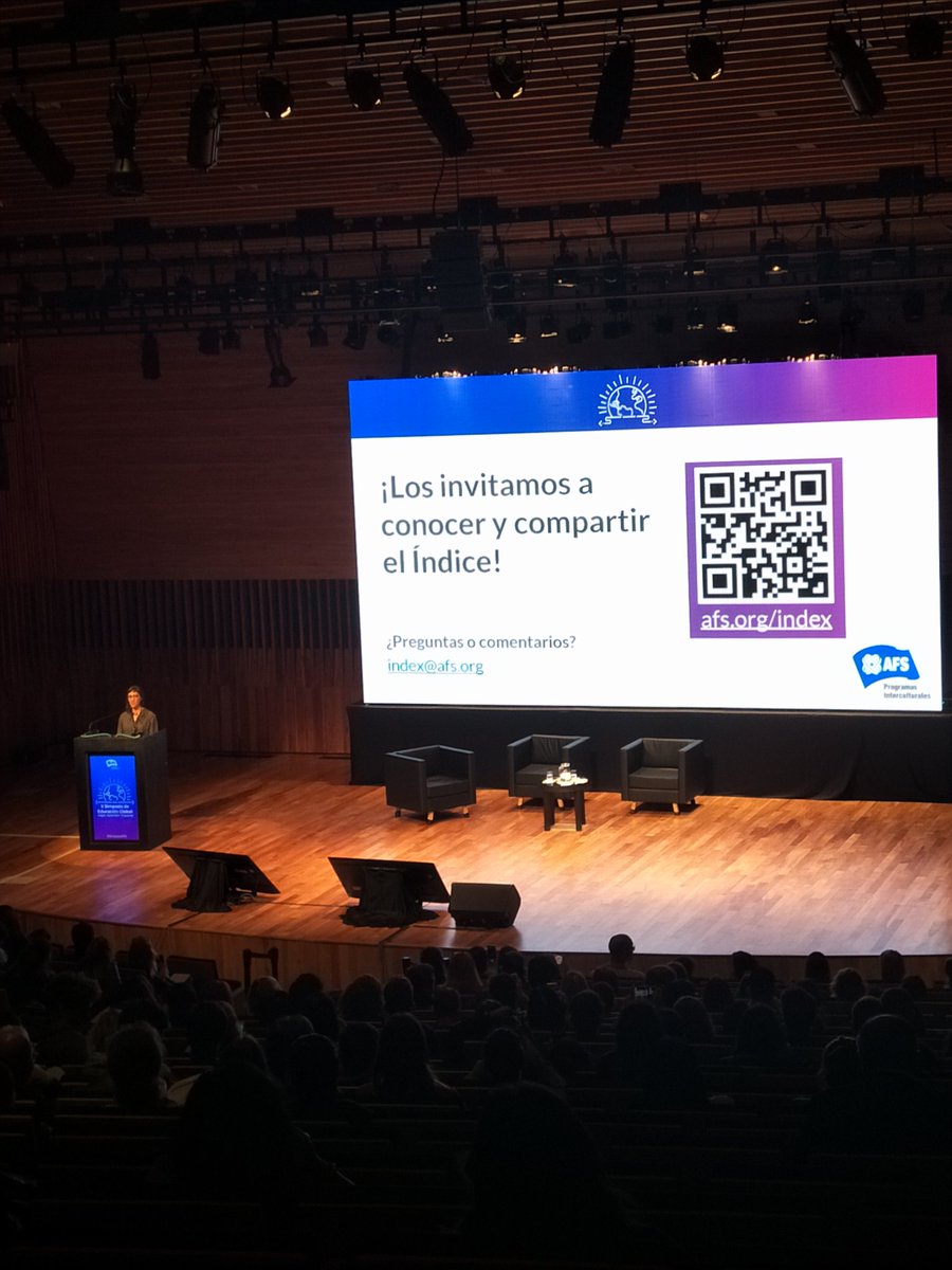 MarceLapertosa's tweet photo. @_anaccassiano presentando el Índice de Competencias Globales en #SimposioAFS @AFS @AFSenlaWeb https://t.co/6PAEXTmUlv