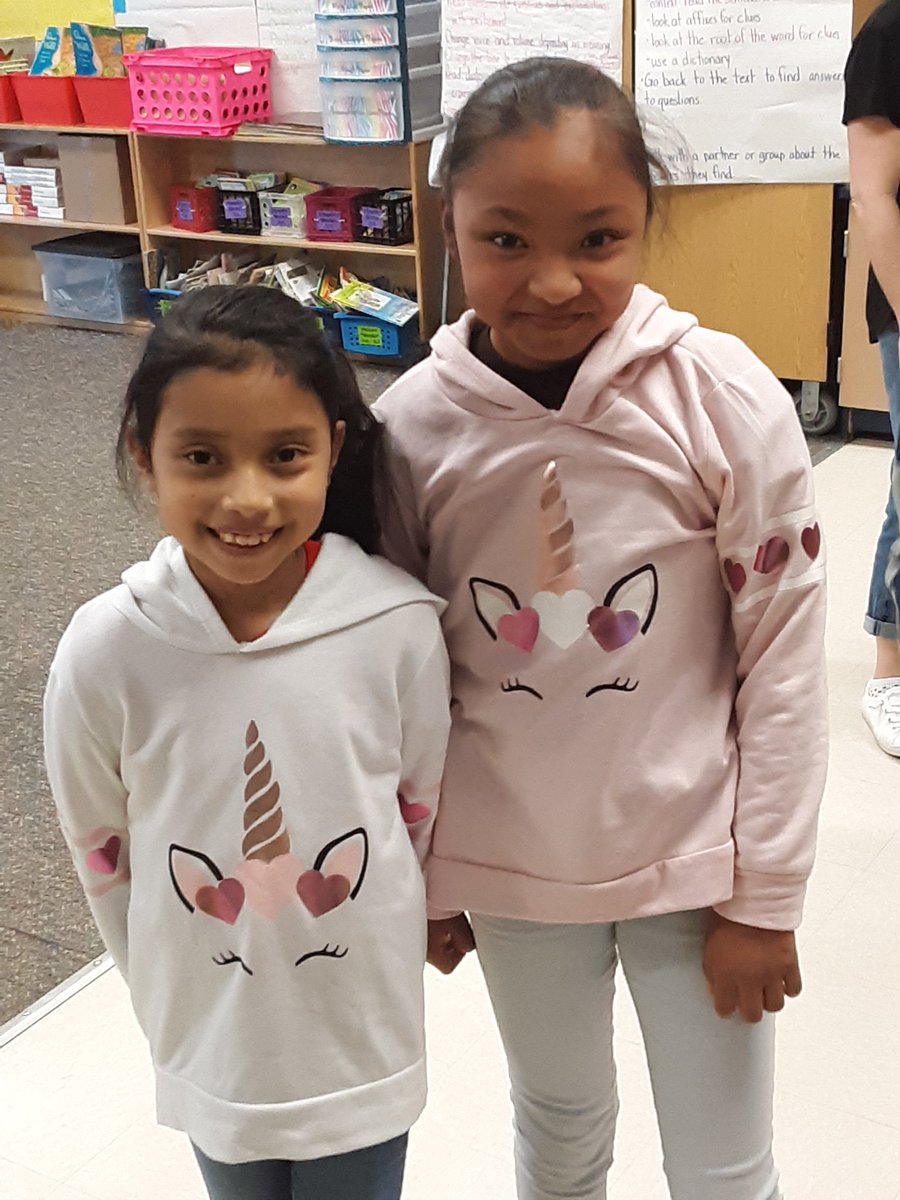 kmcmullenc's tweet photo. Twins day, 3rd graders, supporting autism awareness week. @WakelonES https://t.co/U1Sd7ZdiGF