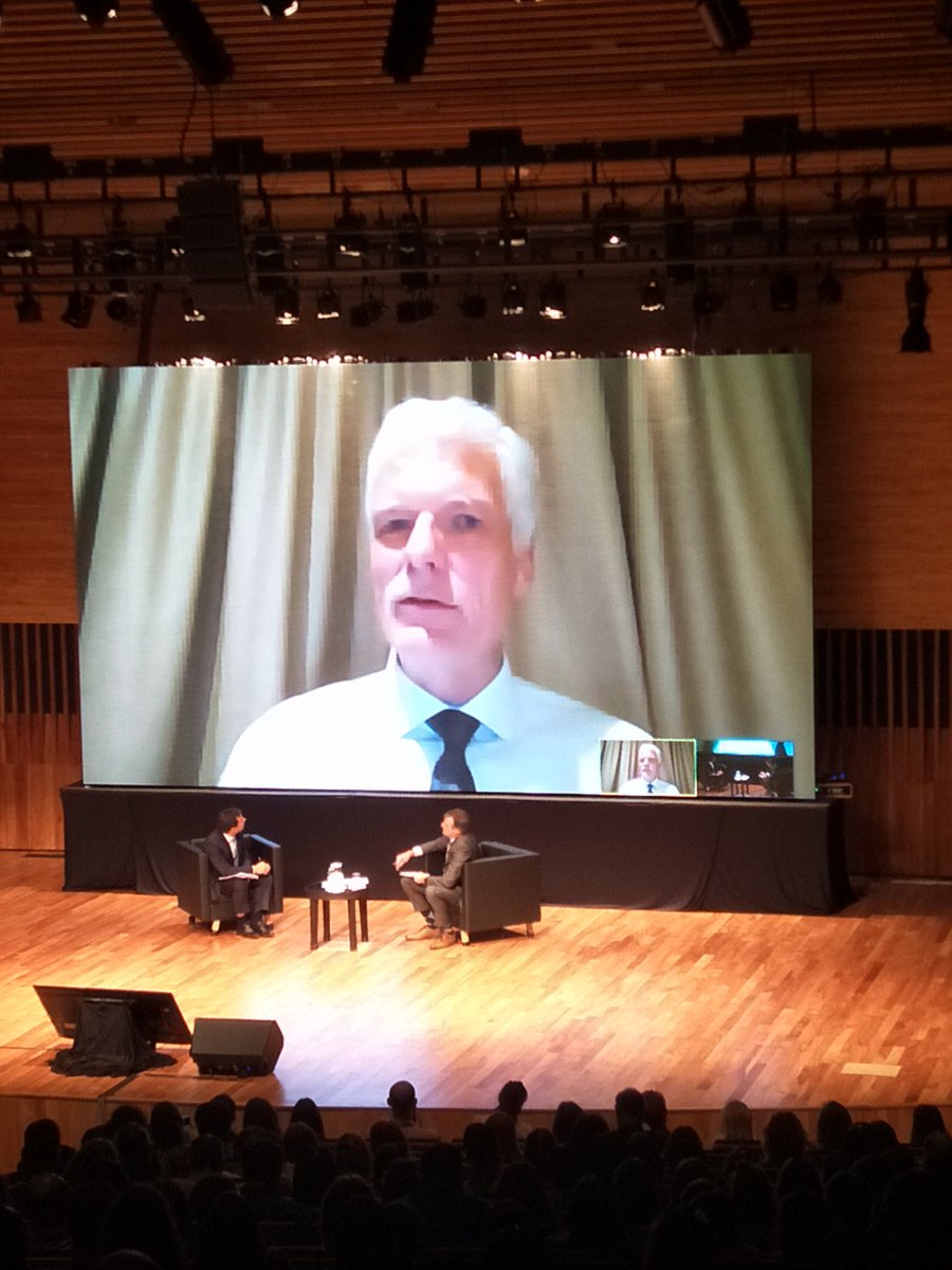 MarceLapertosa's tweet photo. When you learn from the best @SchleicherOECD! Thank you for sharing your insights! @Agustinporres @VarkeyFdn #SimposioAFS @AFSenlaWeb https://t.co/Keo7x8glf5