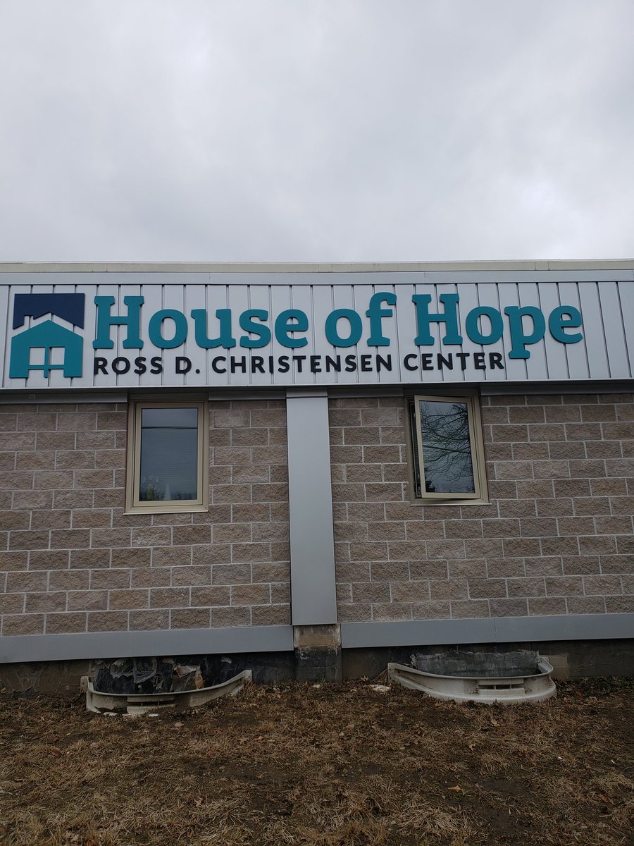JeidanD's tweet photo. I really enjoyed my volunteering at the house of hope. @HouseofHopeOrg @CFCAPSMed https://t.co/Y8Bc4qWcFK