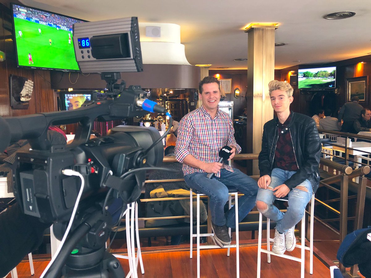 Reclutados's tweet photo. Tercer día de promoción con @DavidParejoSing 🙌🏻🎤📸 https://t.co/uwrytFlnPE