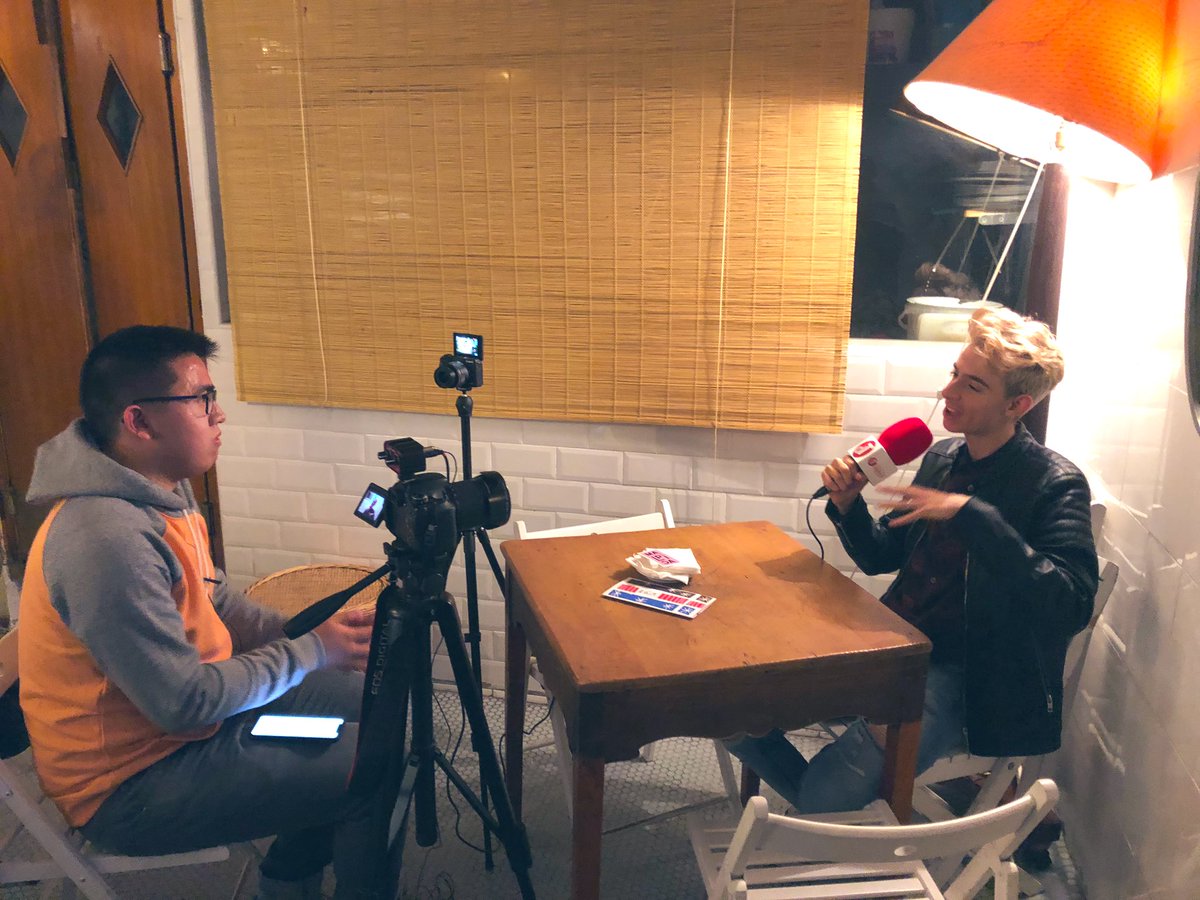 Reclutados's tweet photo. Tercer día de promoción con @DavidParejoSing 🙌🏻🎤📸 https://t.co/uwrytFlnPE