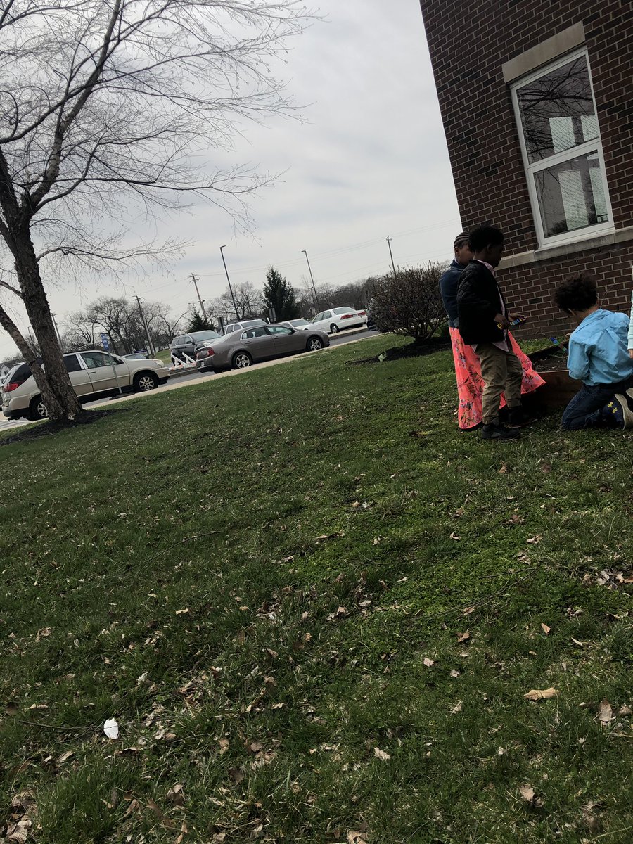 Mackcd5's tweet image. Measurement #Room110Panthers #mathoutside