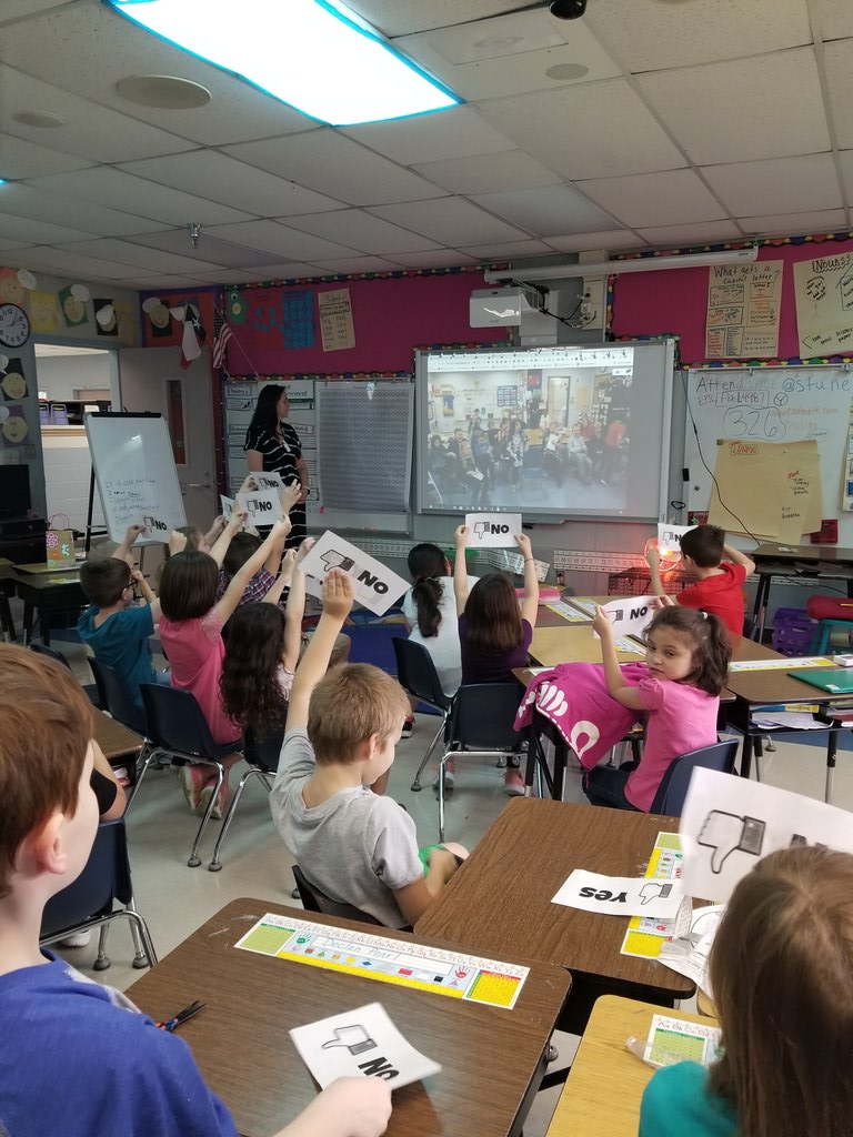 Another amazing #Mysterynumberhangout to 1000 with Mrs. Parker's 2nd graders @WeAreFoxRun. Great work with # sense! Thank you @GCElementary and  @StephPlaisted for connecting with us! @NEISDiTech #neisdvc