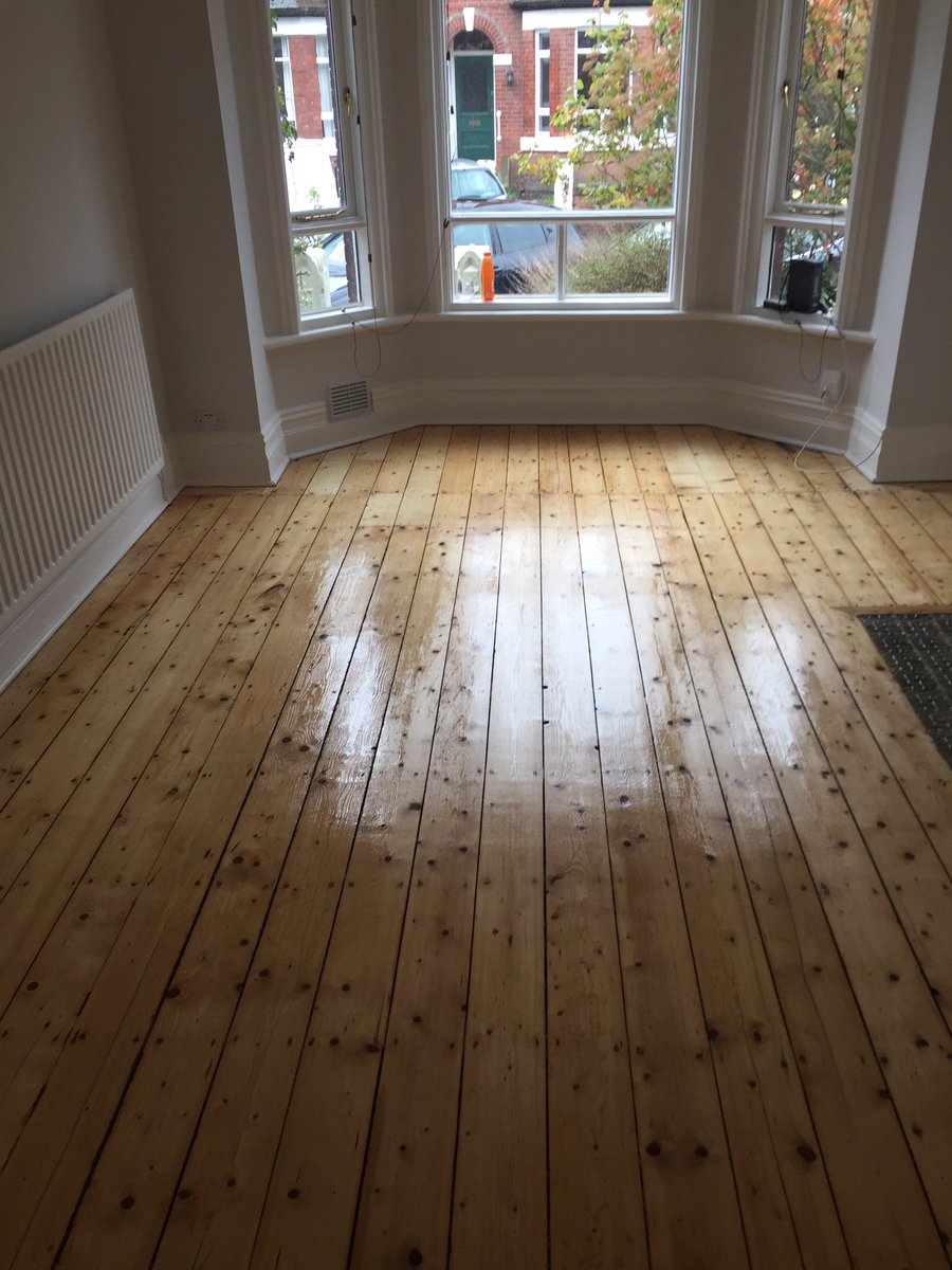 MillerFloorSand's tweet photo. Today’s job in West didsbury the same street oasis’s definitely Maybe album cover was taken #westdidsbury #floorsanding #oasis #Didsbury https://t.co/KE2DIZRgZ1